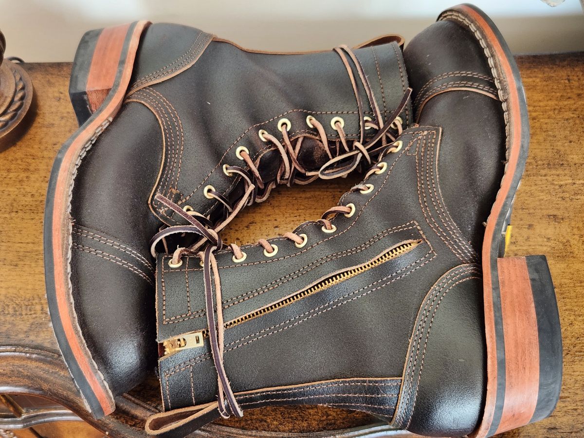 Photo by kevinyarrington on December 5, 2023 of the Nicks Patrol Boot in Horween Brown Waxed Flesh.