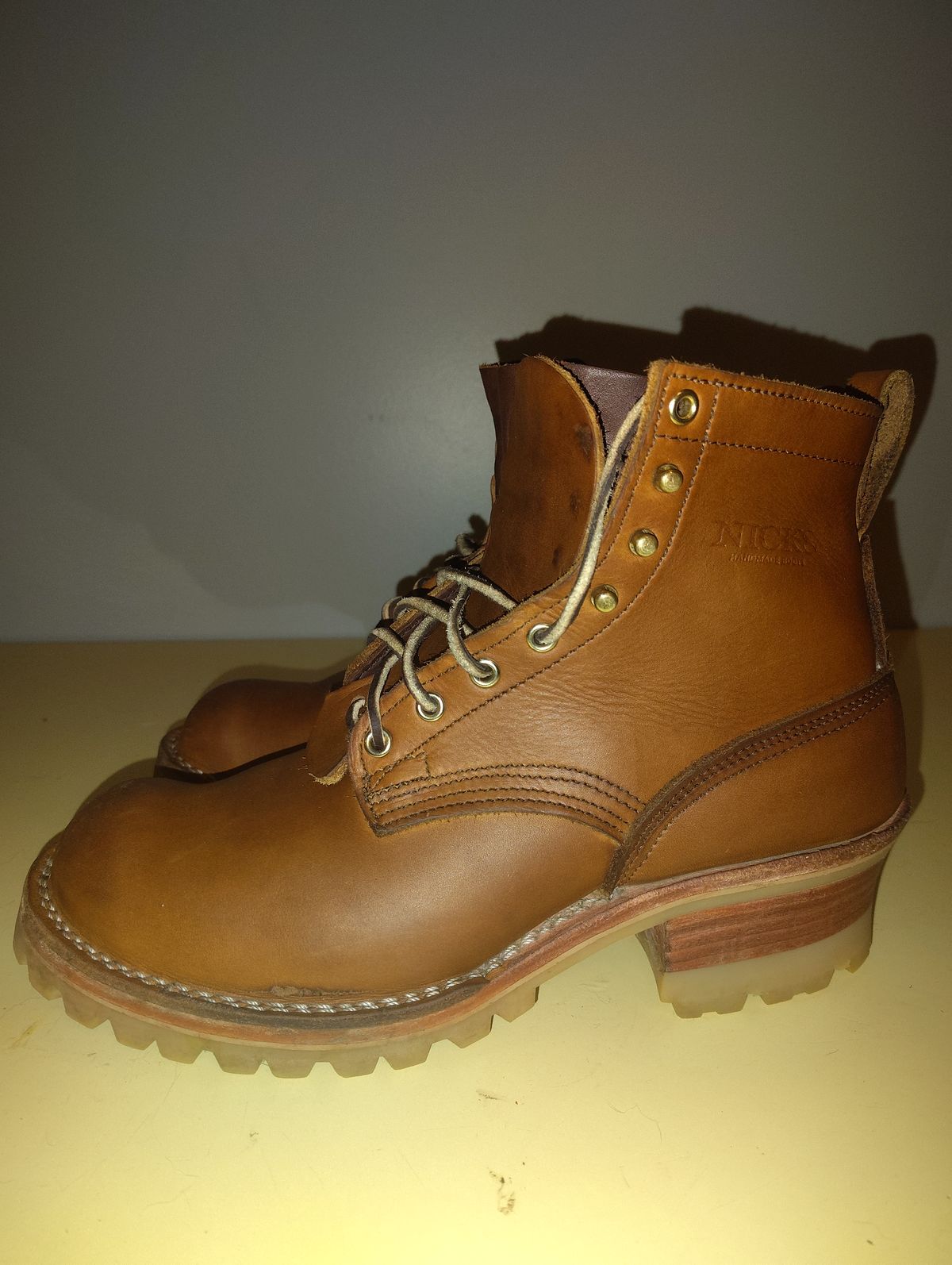 Photo by jcadamsdogtrainer on November 4, 2025 of the Nicks BuilderPro in Seidel 1964 Tan.