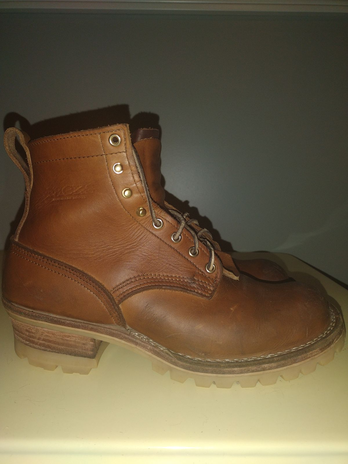 Photo by jcadamsdogtrainer on December 6, 2025 of the Nicks BuilderPro in Seidel 1964 Tan.