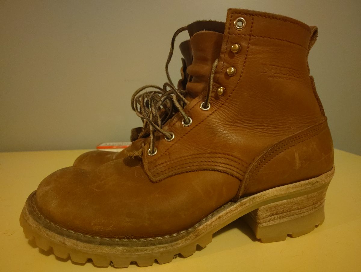 Photo by jcadamsdogtrainer on January 6, 2026 of the Nicks BuilderPro in Seidel 1964 Tan.