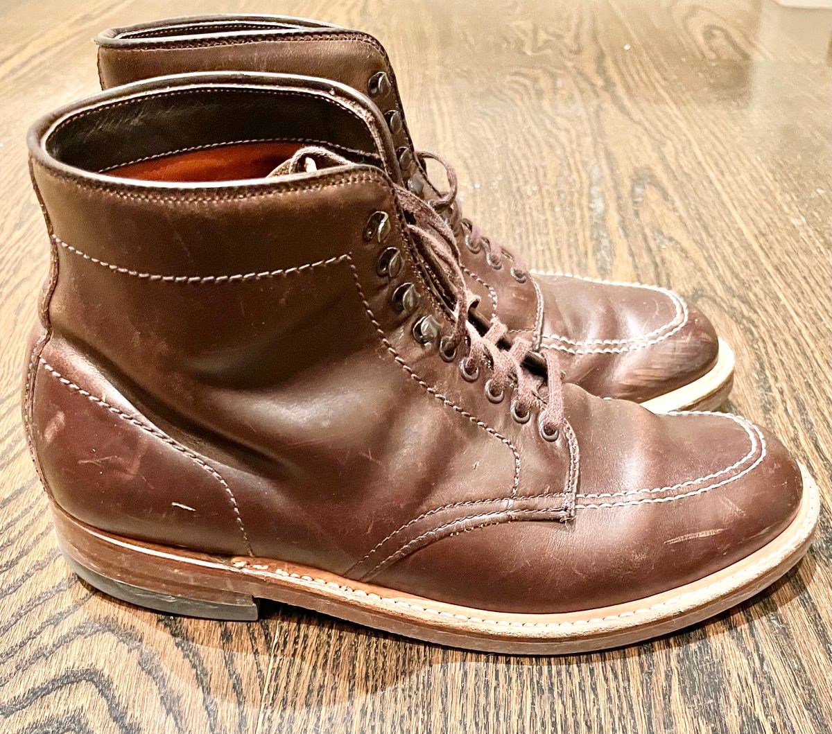 Photo by ThisIsFrankLucas on January 2, 2023 of the Alden Indy Boot in Horween Brown Chromexcel.