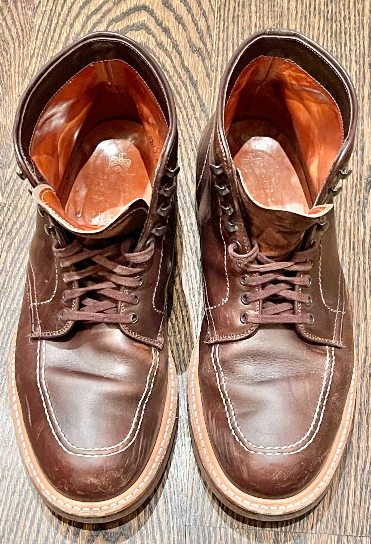 Photo by ThisIsFrankLucas on January 2, 2023 of the Alden Indy Boot in Horween Brown Chromexcel.