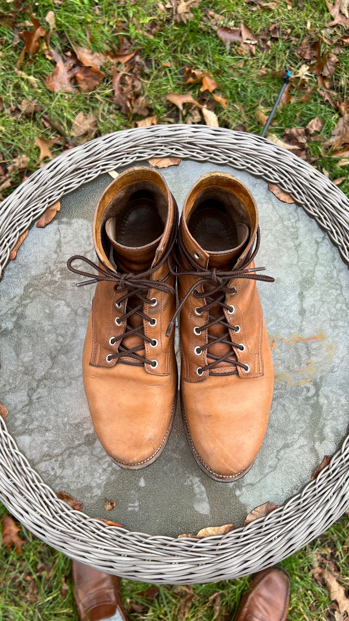Photo by davecorey on December 4, 2023 of the Oldspeed Service Boot 6” in Horween Tan Latigo.