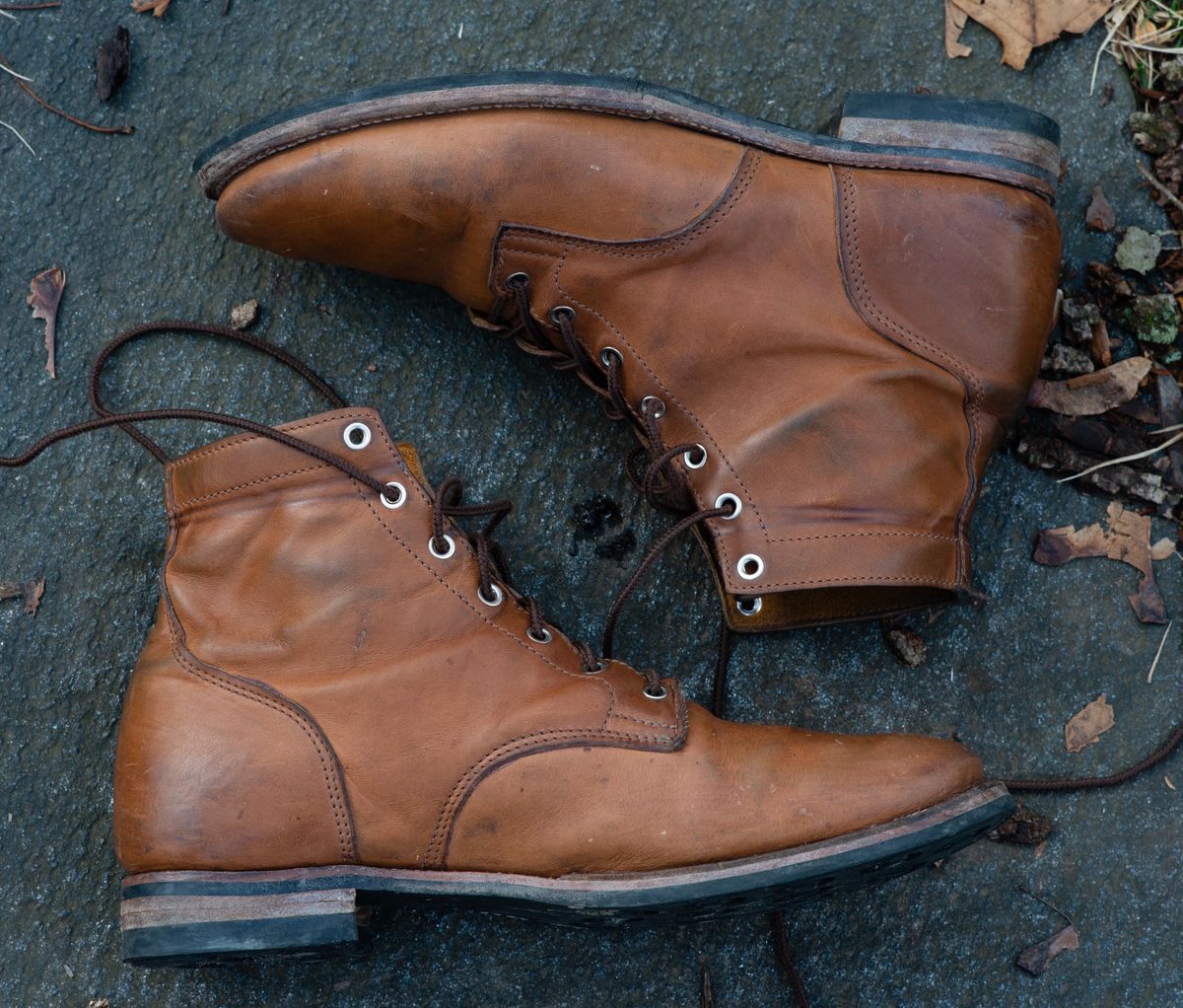 Photo by davecorey on February 1, 2024 of the Oldspeed Service Boot 6” in Horween Tan Latigo.