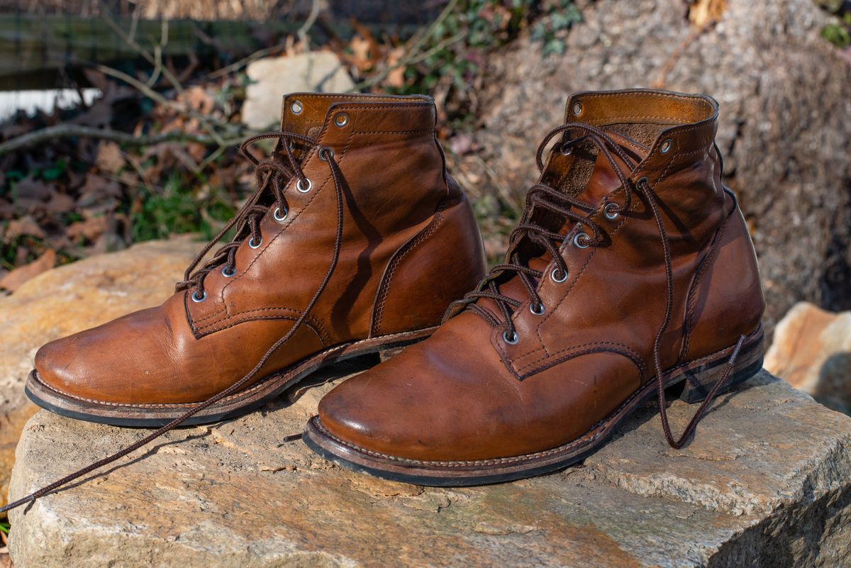 Photo by davecorey on March 3, 2024 of the Oldspeed Service Boot 6” in Horween Tan Latigo.