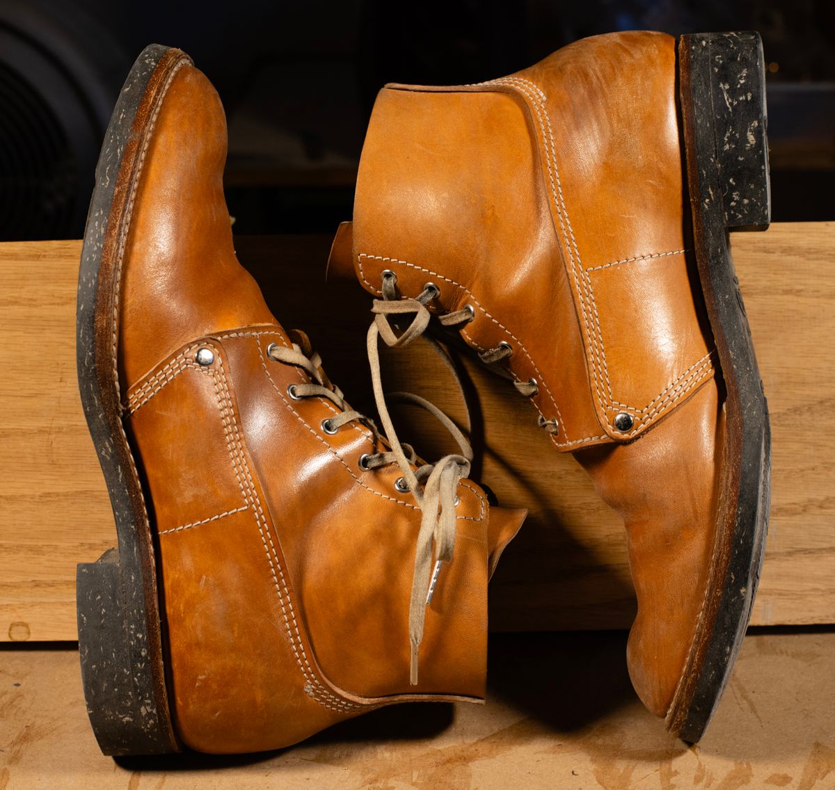Photo by davecorey on January 6, 2026 of the Oldspeed MFG Henry Johnson Boot in Horween Russet Horsehide Strips.