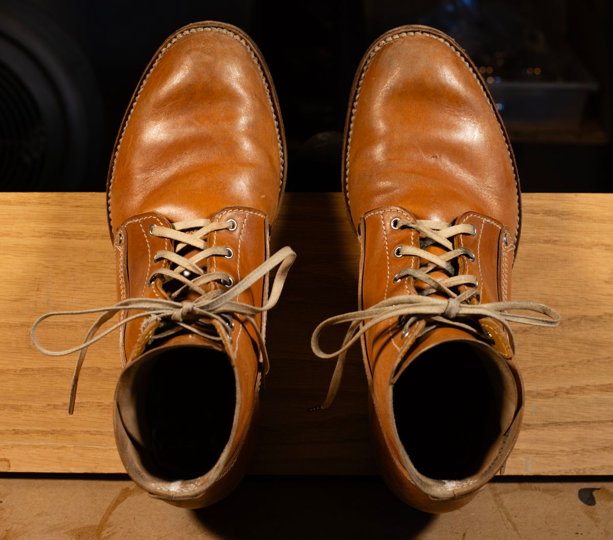 Photo by davecorey on January 6, 2026 of the Oldspeed MFG Henry Johnson Boot in Horween Russet Horsehide Strips.