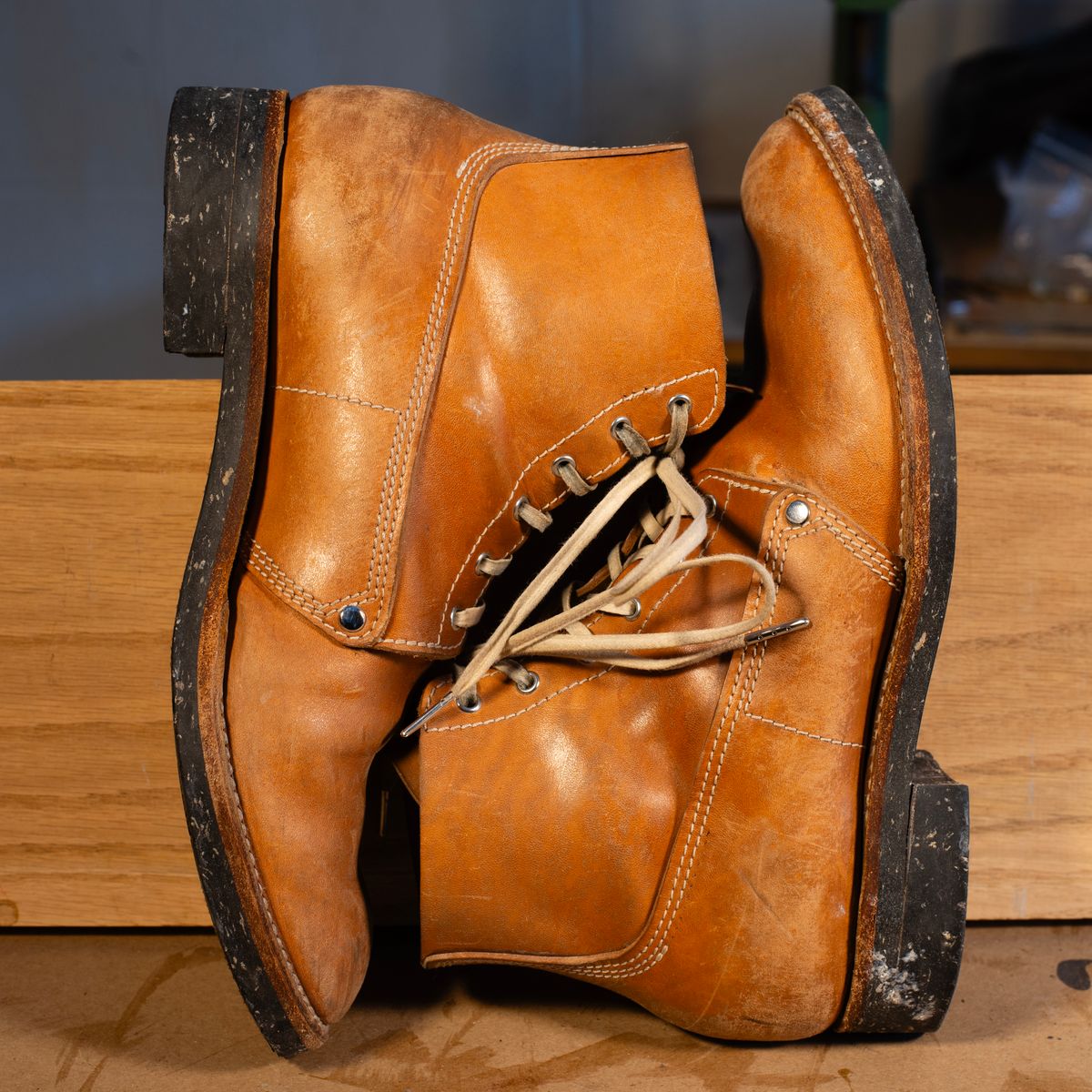 Photo by davecorey on February 4, 2026 of the Oldspeed MFG Henry Johnson Boot in Horween Russet Horsehide Strips.