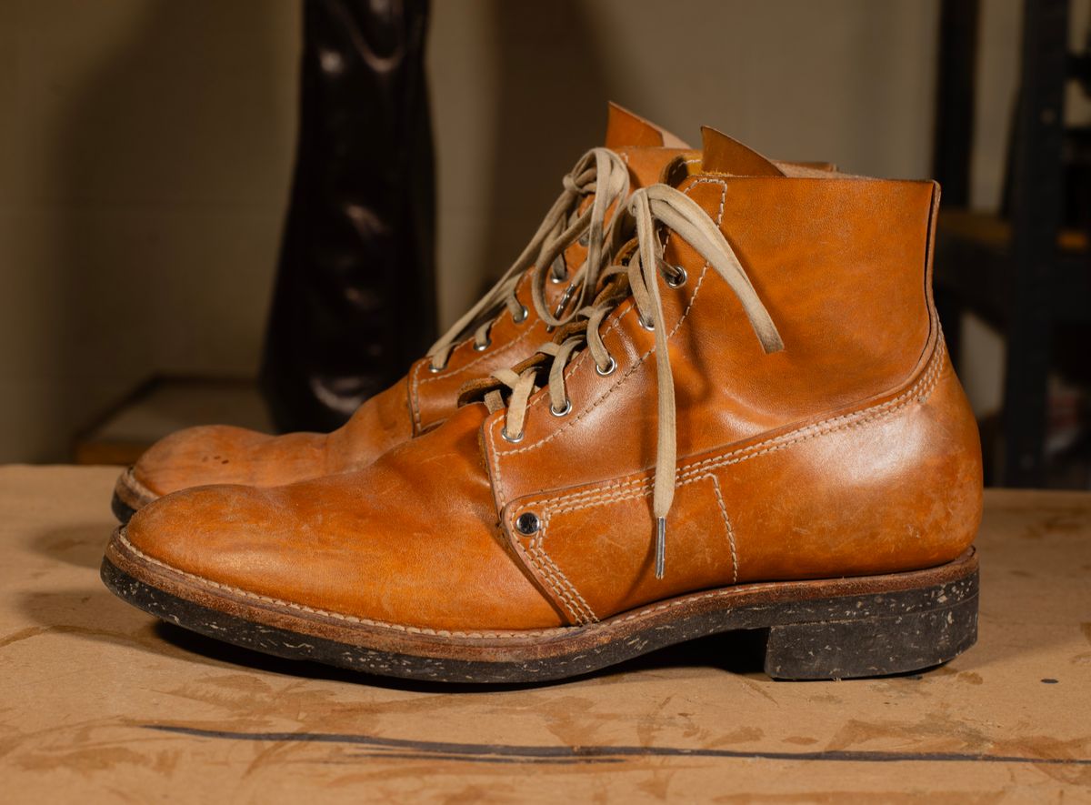Photo by davecorey on March 5, 2026 of the Oldspeed MFG Henry Johnson Boot in Horween Russet Horsehide Strips.