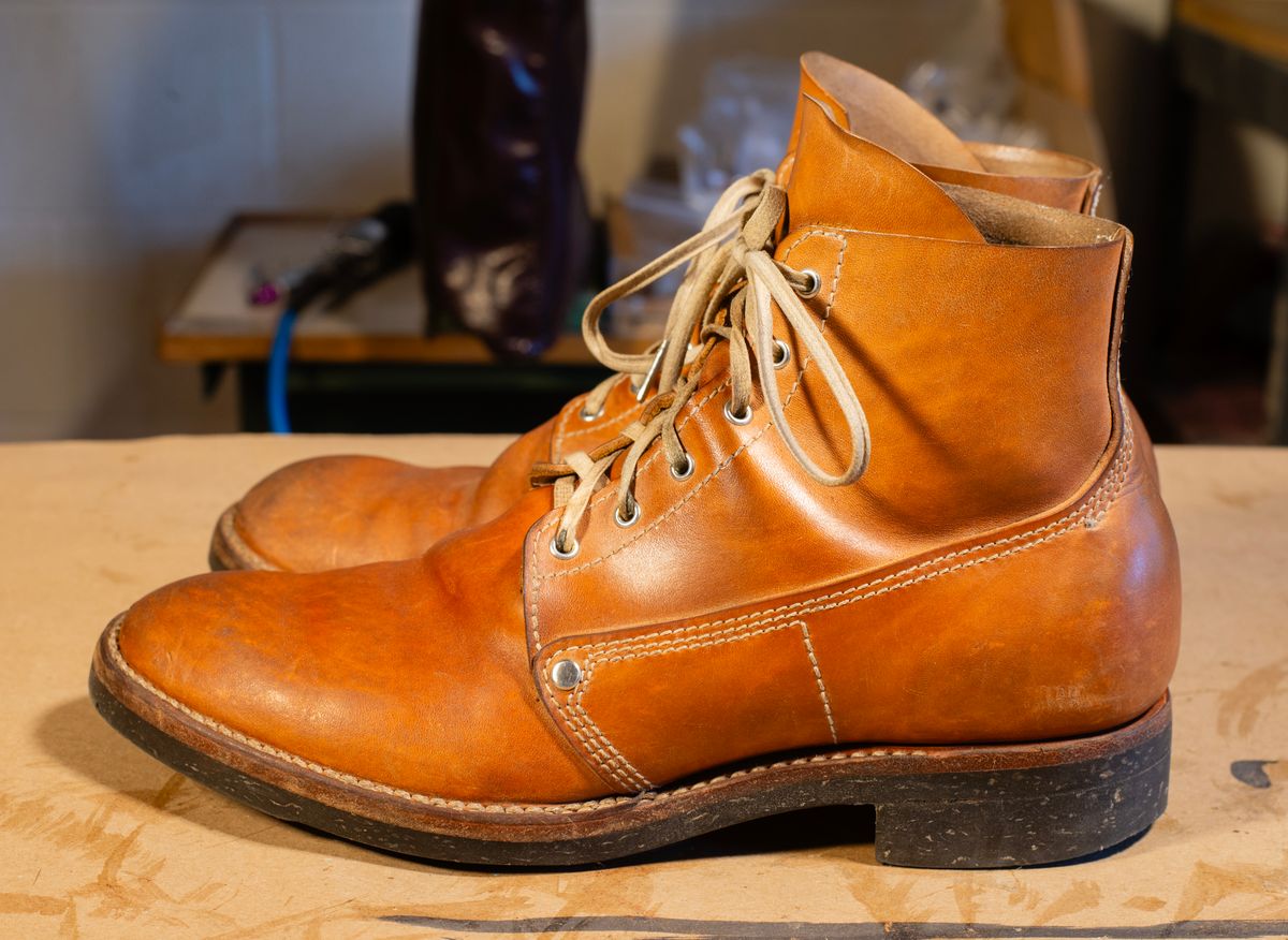 Photo by davecorey on April 2, 2026 of the Oldspeed MFG Henry Johnson Boot in Horween Russet Horsehide Strips.