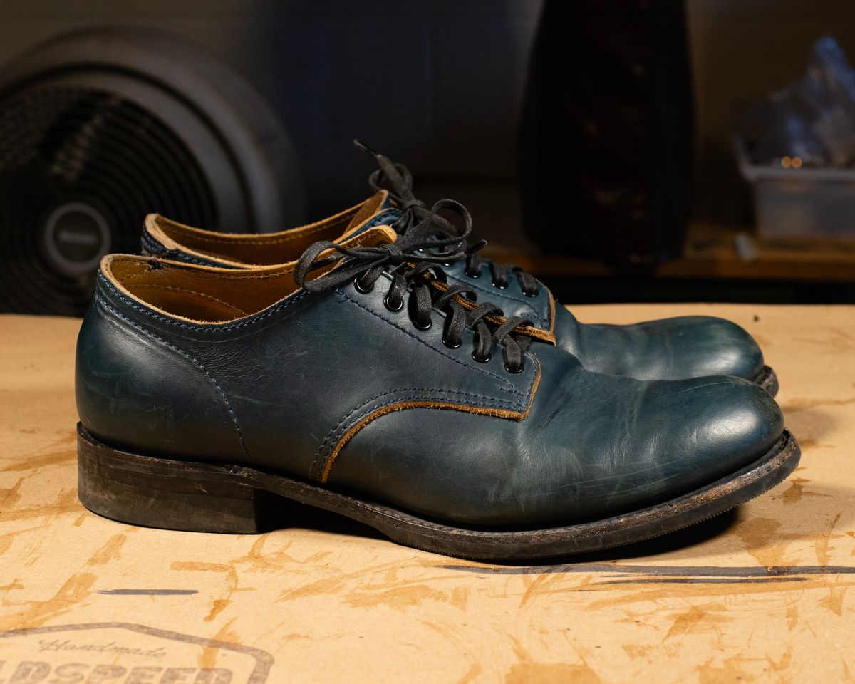 Photo by davecorey on January 6, 2026 of the Oldspeed MFG Shoe in Horween Navy Chromexcel Strips.
