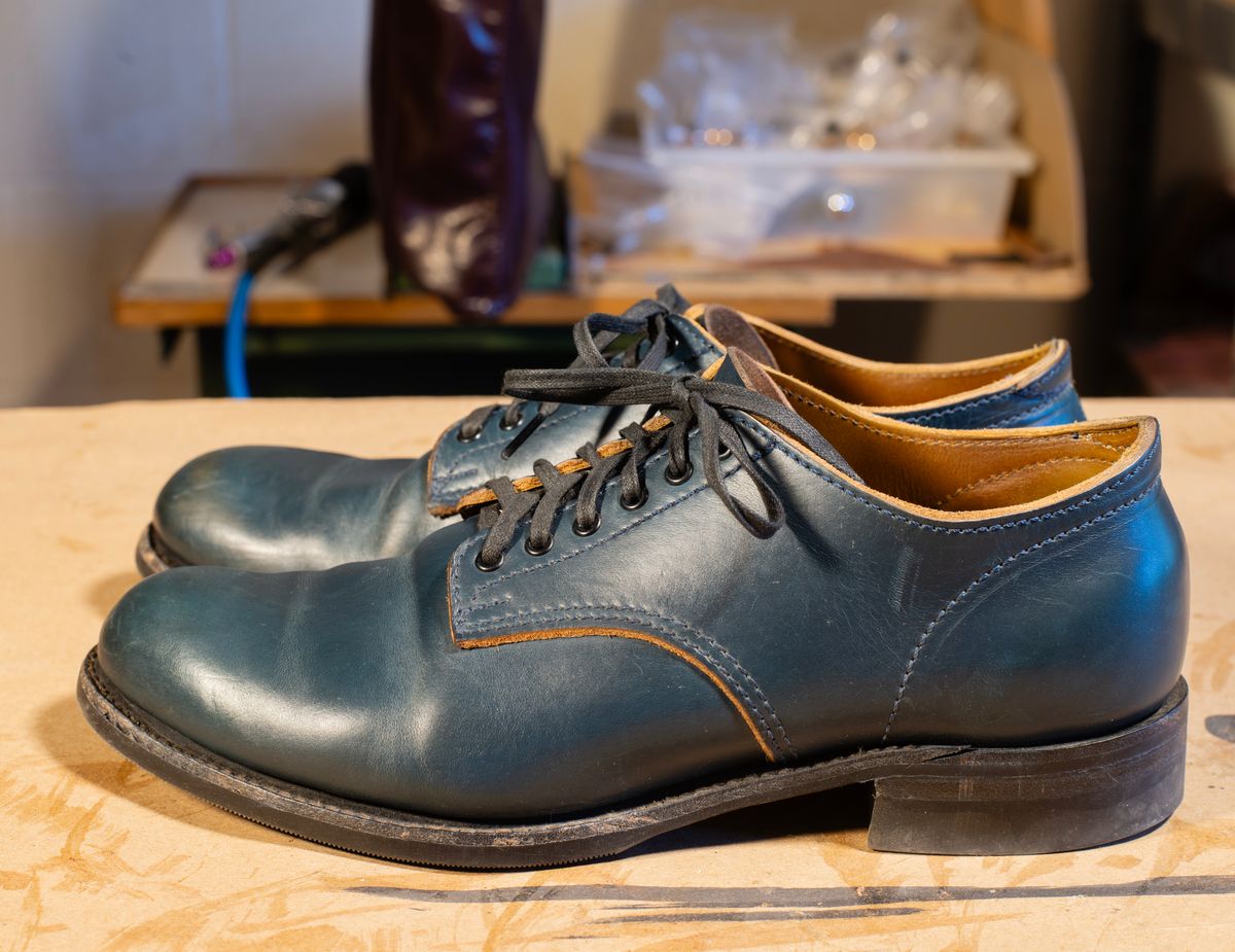 Photo by davecorey on April 2, 2026 of the Oldspeed MFG Shoe in Horween Navy Chromexcel Strips.