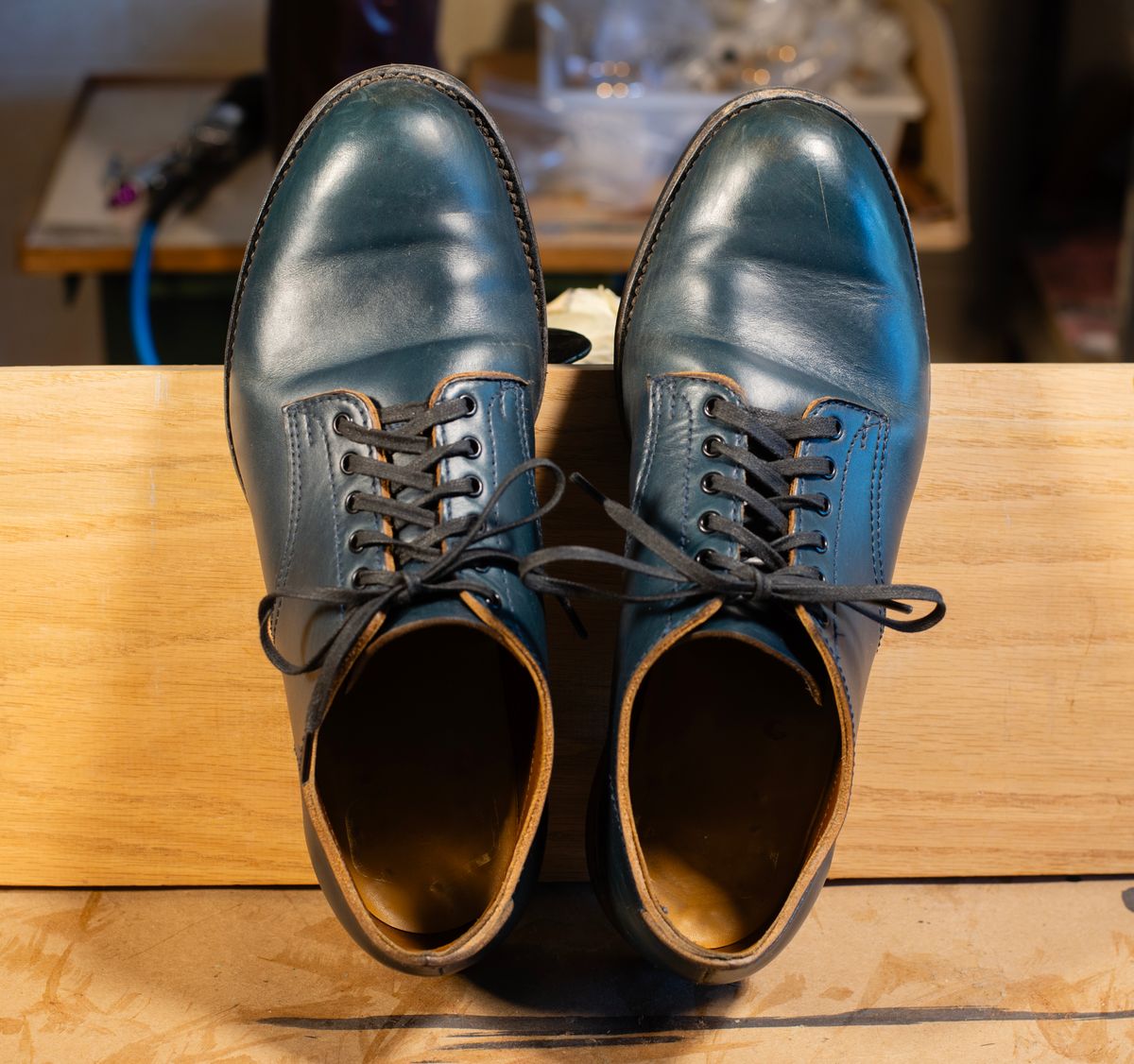 Photo by davecorey on April 2, 2026 of the Oldspeed MFG Shoe in Horween Navy Chromexcel Strips.