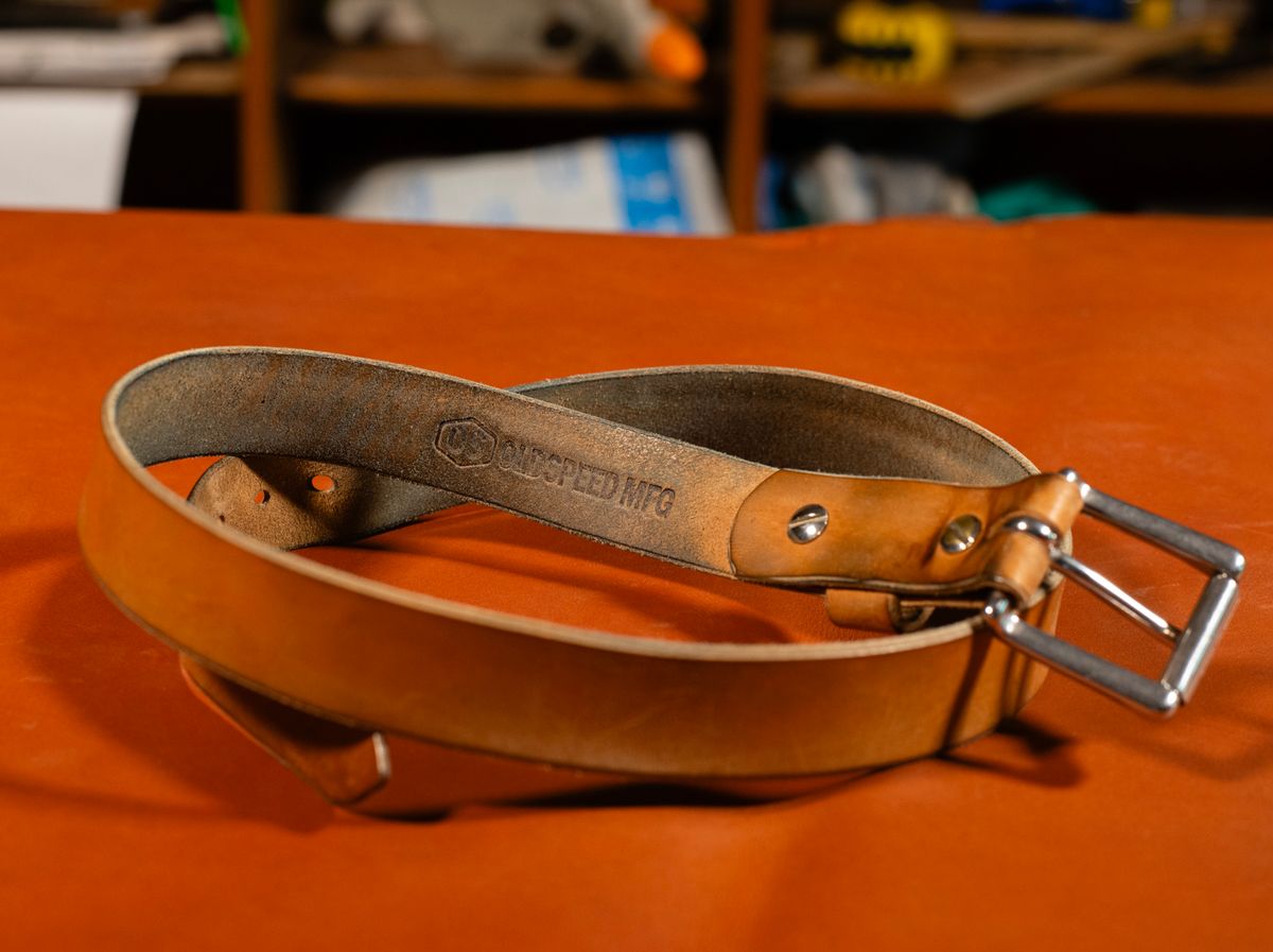 Photo by davecorey on April 25, 2025 of the Oldspeed 1 1/8” Belt in Horween Russet Horsehide Strips.