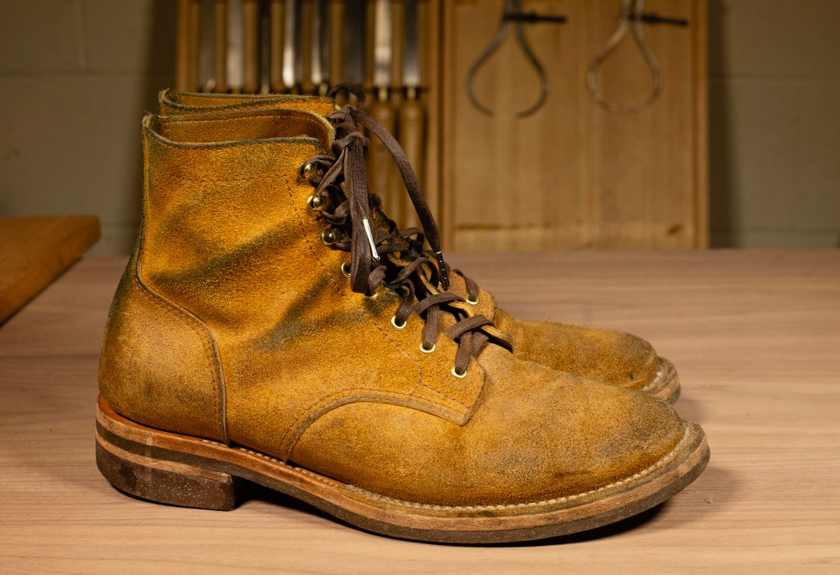 Photo by davecorey on February 4, 2025 of the Oldspeed Service Boot 6” in Horween Tan Latigo Rough Out.