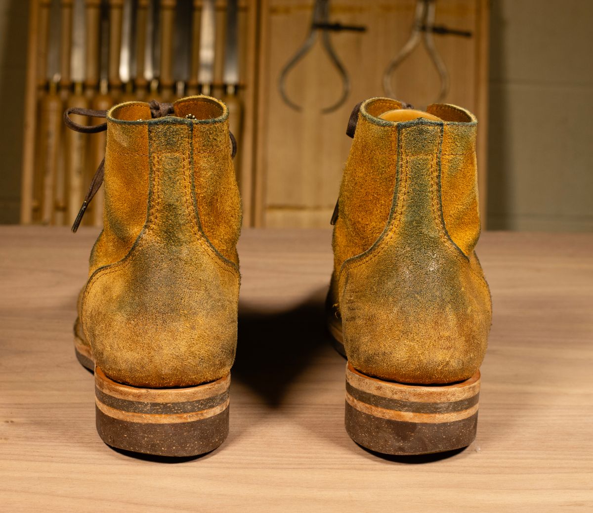 Photo by davecorey on February 4, 2025 of the Oldspeed Service Boot 6” in Horween Tan Latigo Rough Out.