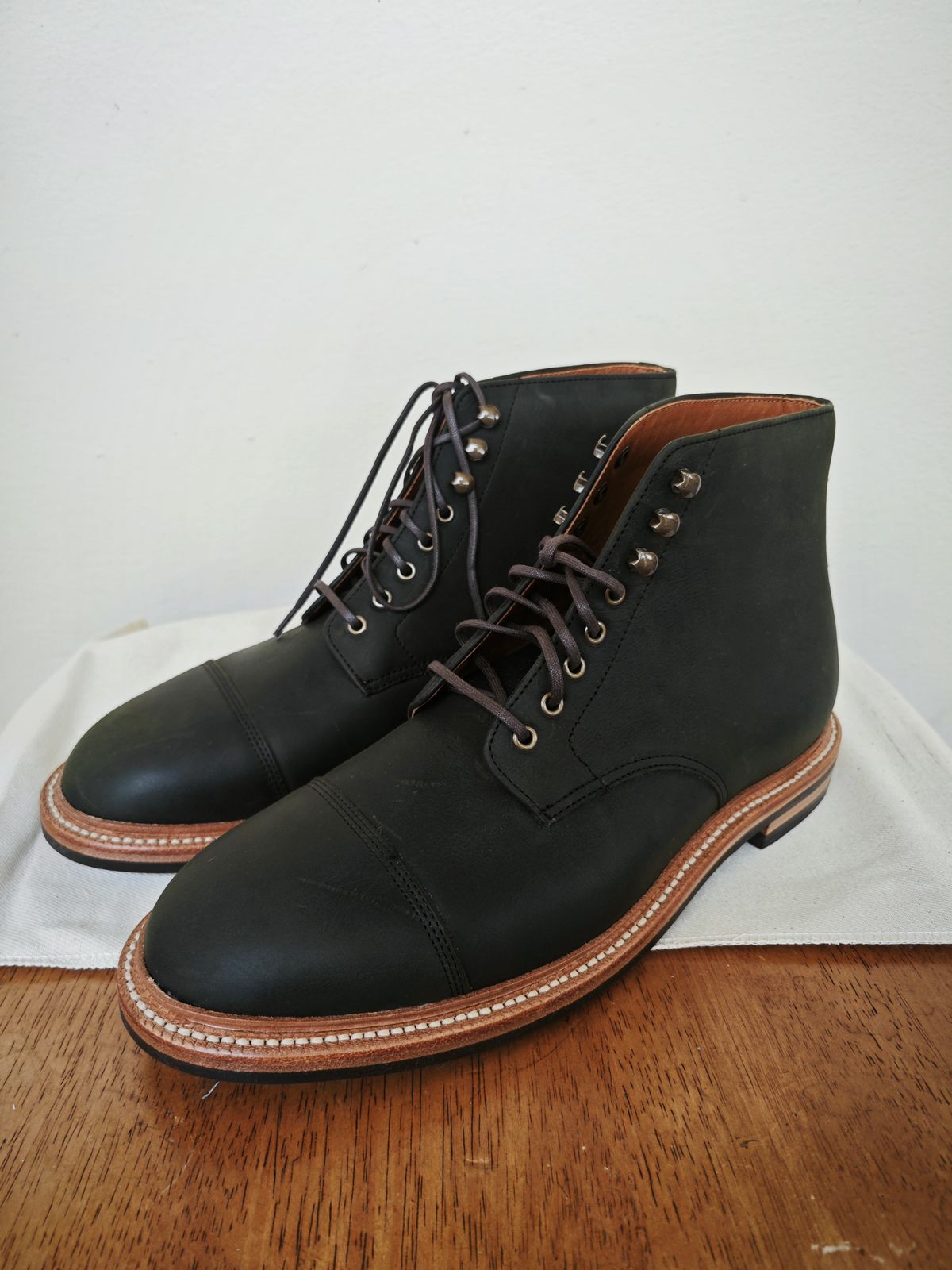 Photo by iMail on October 1, 2023 of the Grant Stone Cap Toe Boot in C.F. Stead Forest Kudu.
