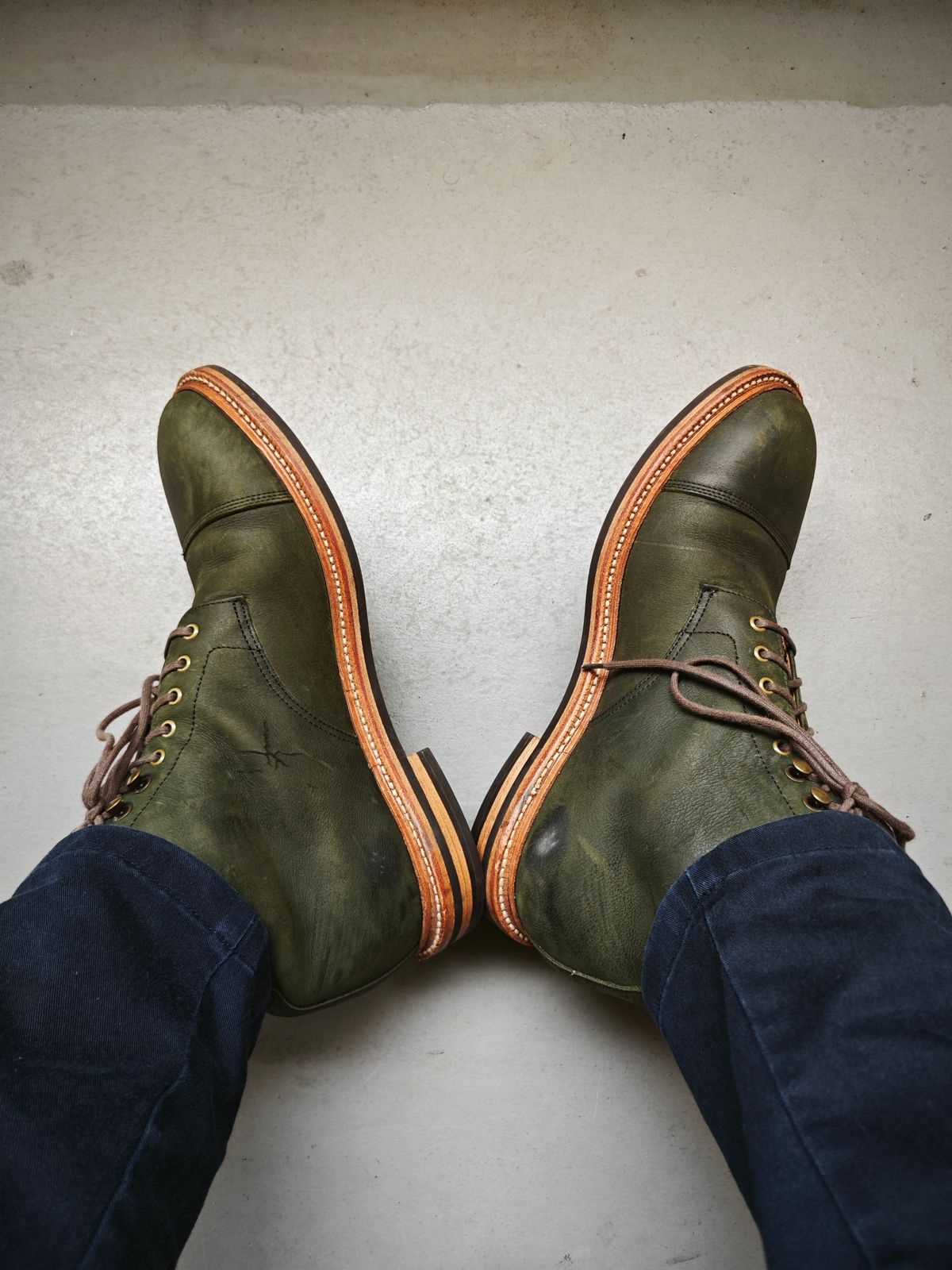 Photo by iMail on November 1, 2023 of the Grant Stone Cap Toe Boot in C.F. Stead Forest Kudu.
