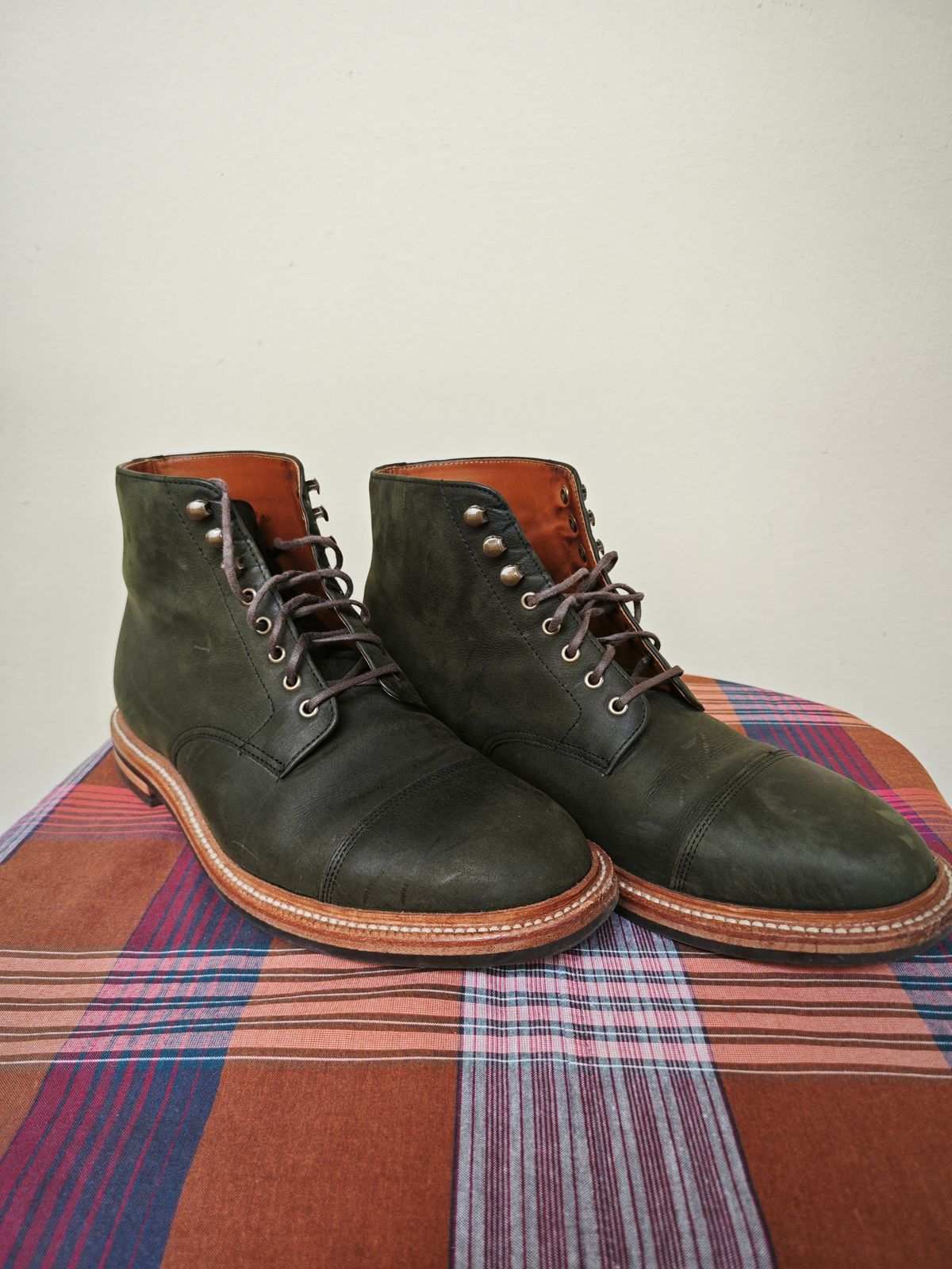 Photo by iMail on November 1, 2023 of the Grant Stone Cap Toe Boot in C.F. Stead Forest Kudu.