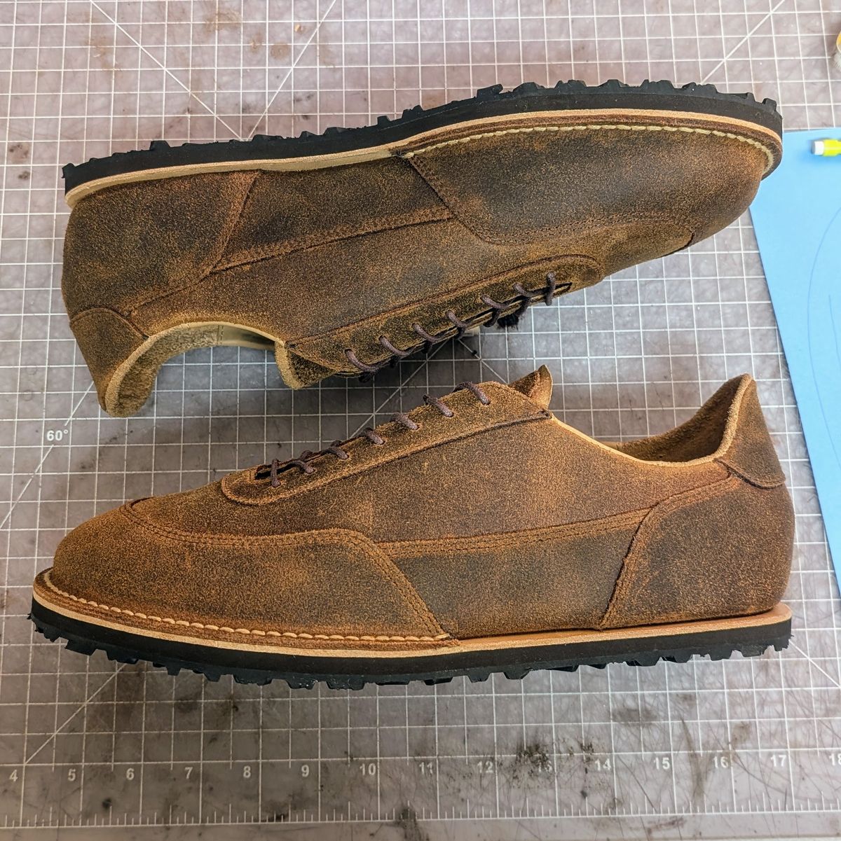 Photo by andrewturriff on November 6, 2024 of the Turriff Functional Footwear C-01 Anatomical Outdoor Shoe in C.F. Stead Prairie Waxy Commander.