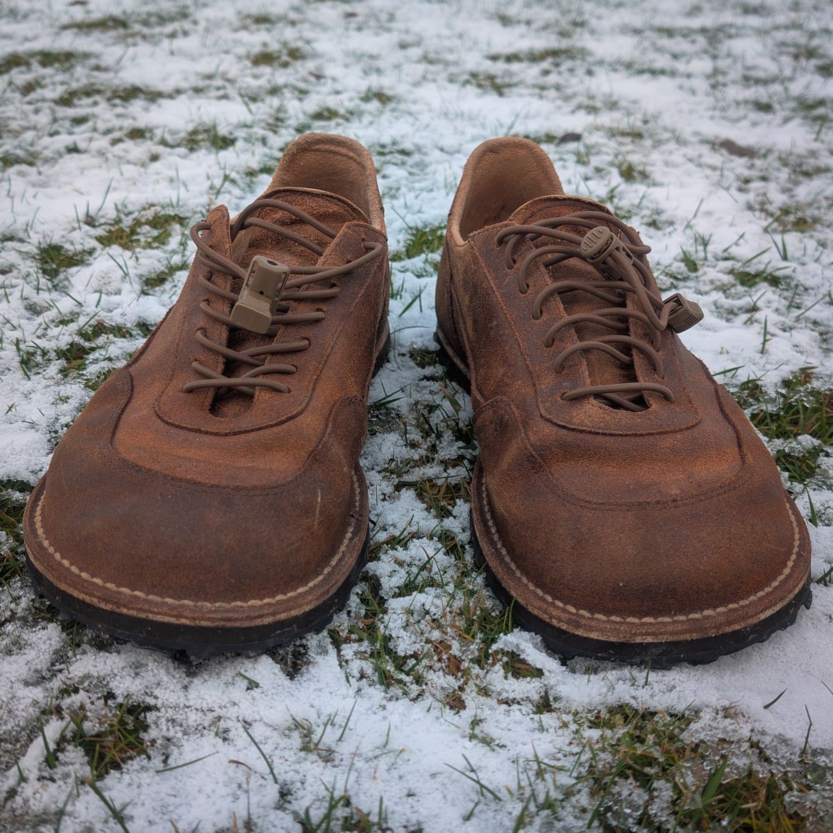 Photo by andrewturriff on January 3, 2025 of the Turriff Functional Footwear C-01 Anatomical Outdoor Shoe in C.F. Stead Prairie Waxy Commander.