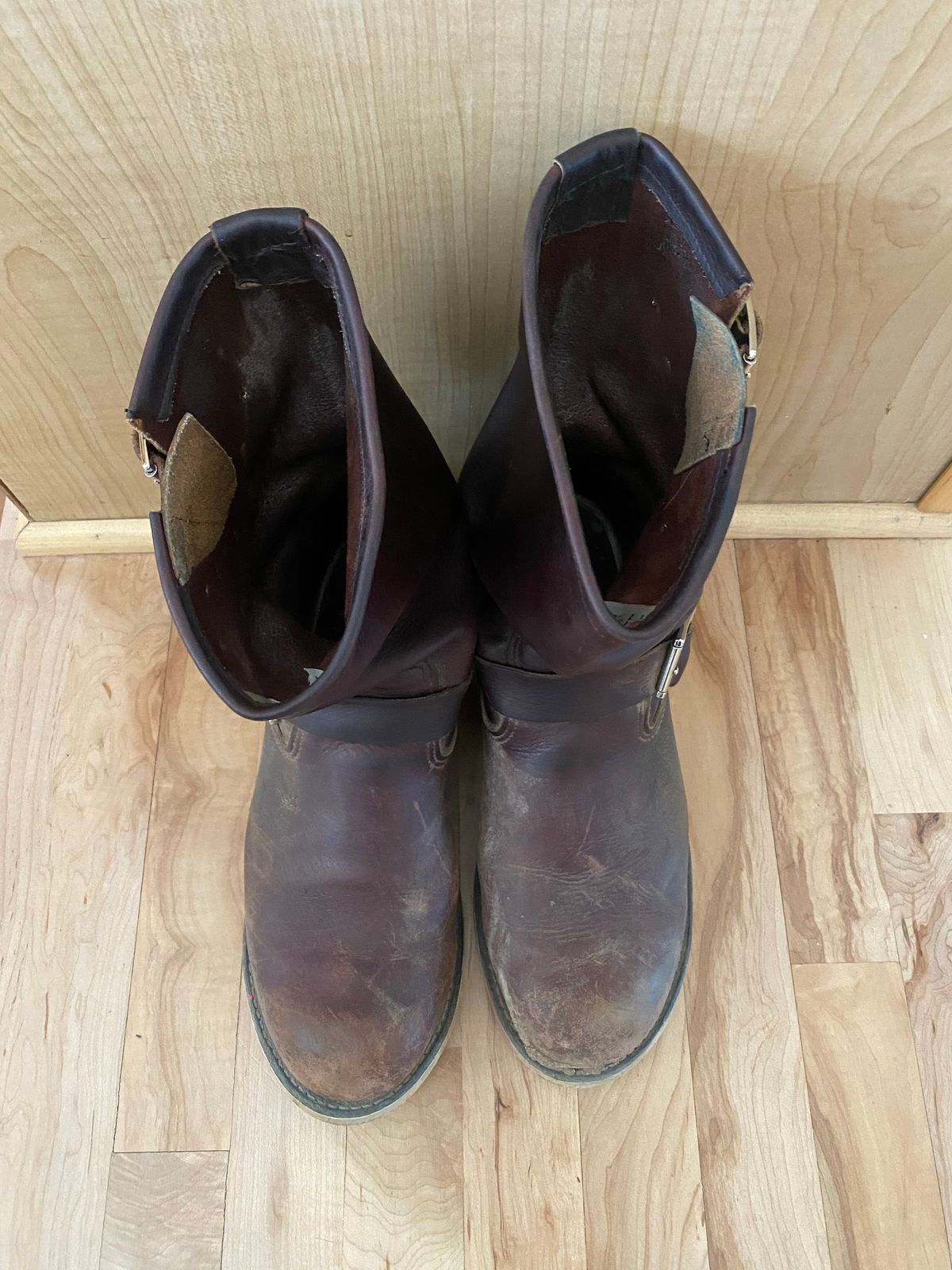 Photo by Epicarc on November 5, 2022 of the Red Wing Unlisted Model in S.B. Foot Briar Oil Slick.