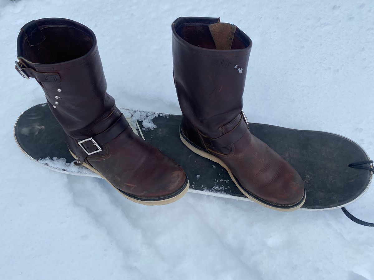 Photo by Epicarc on January 3, 2023 of the Red Wing Unlisted Model in S.B. Foot Briar Oil Slick.