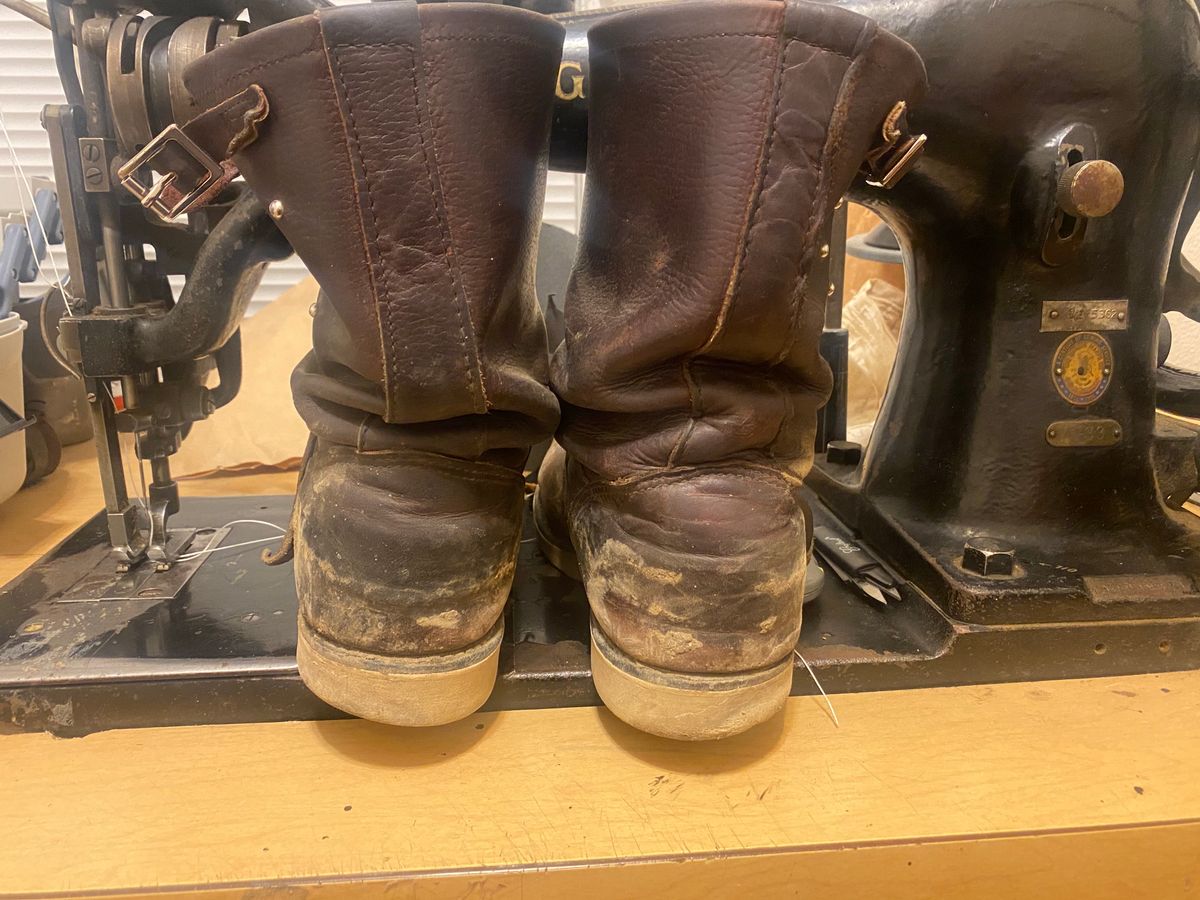 Photo by Epicarc on March 3, 2023 of the Red Wing Unlisted Model in S.B. Foot Briar Oil Slick.