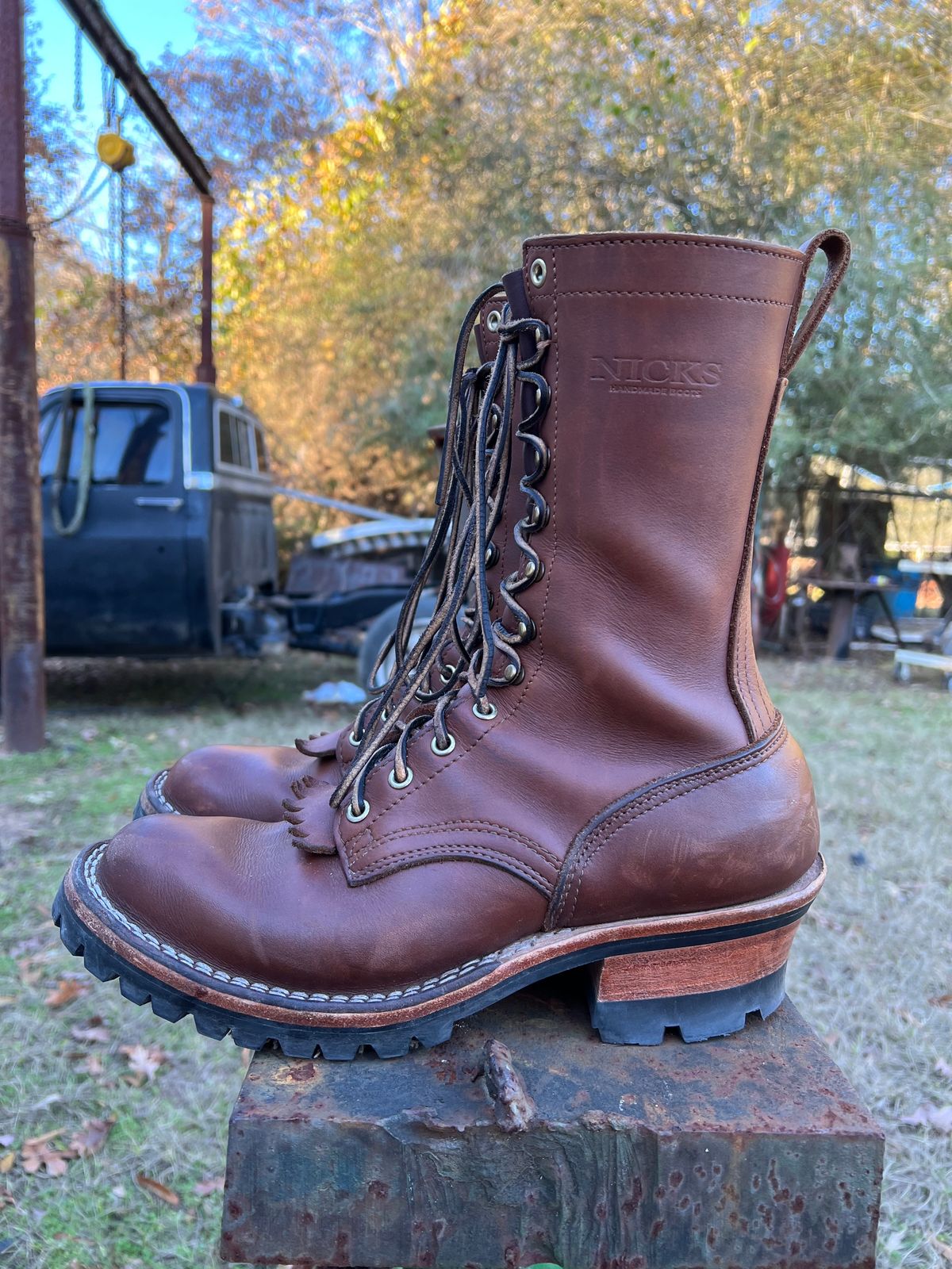 Photo by Wholian on January 5, 2023 of the Nicks BuilderPro in Seidel 1964 Brown.