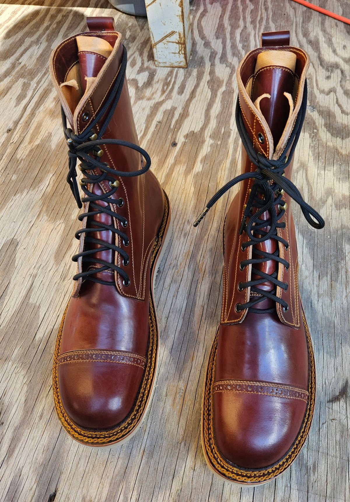 Photo by RaTiOnCrItOP on August 21, 2025 of the Caswell Boot Company Caswell x Fortis in Horween Garnet Shell Cordovan.
