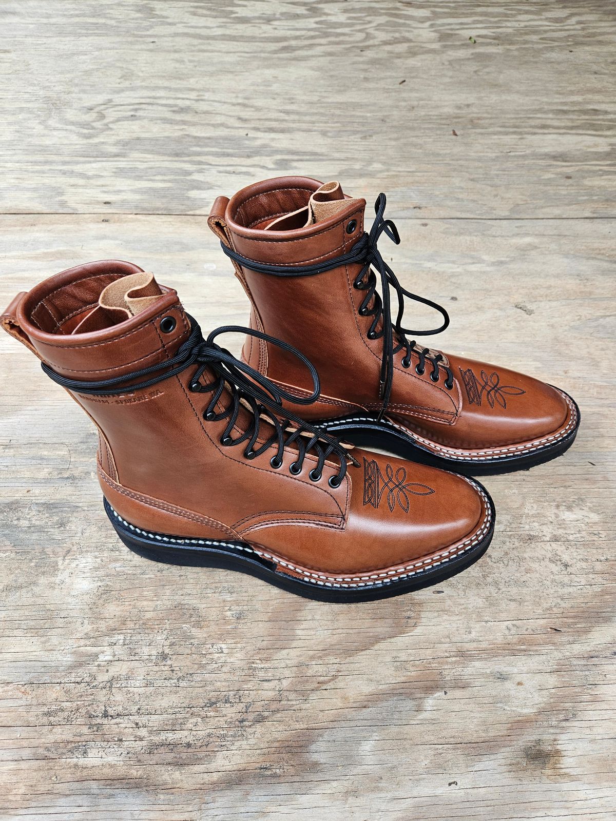 Photo by RaTiOnCrItOP on December 12, 2025 of the White's Bounty Hunter in Maryam Toscanello Horsebutt.