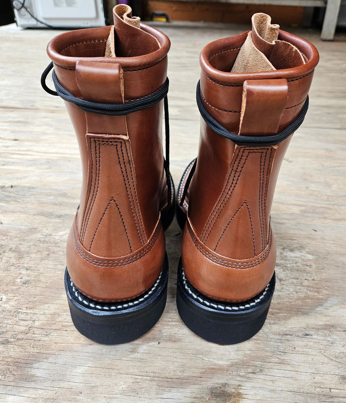 Photo by RaTiOnCrItOP on December 12, 2025 of the White's Bounty Hunter in Maryam Toscanello Horsebutt.