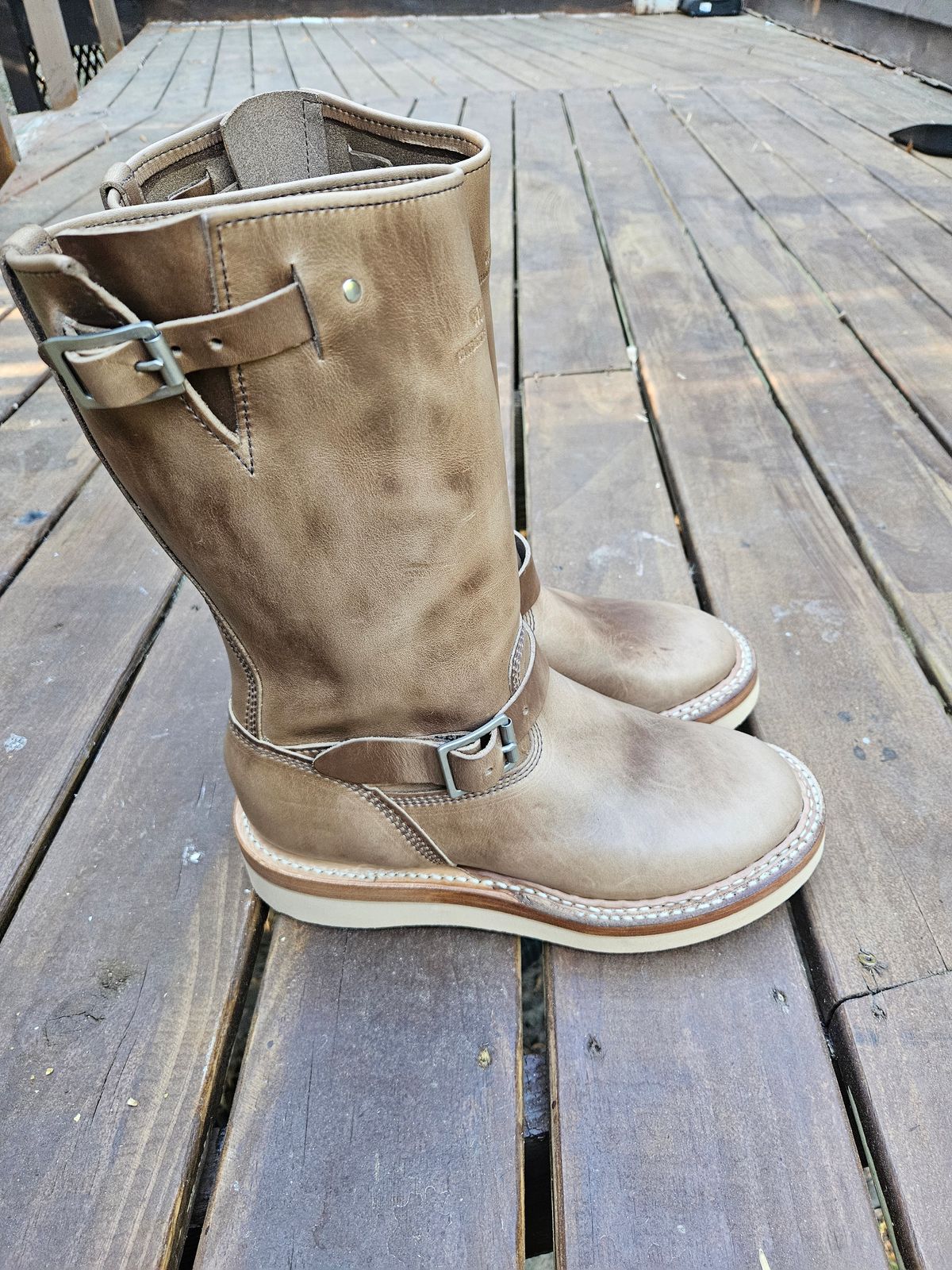Photo by RaTiOnCrItOP on April 16, 2026 of the White's Nomad Engineer Boots in Horween Natural Chromexcel.