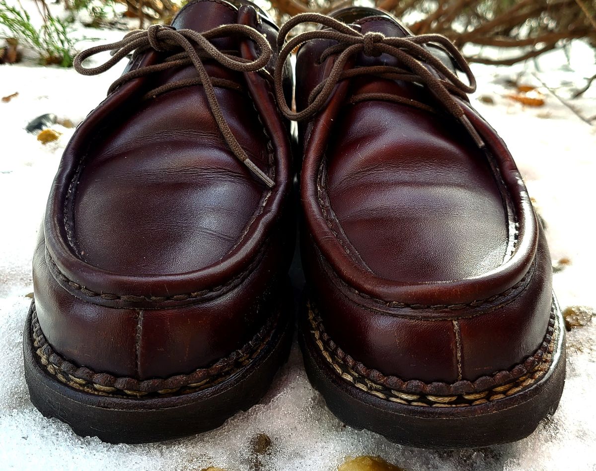 Photo by BudMutt on February 4, 2023 of the Paraboot Michael in Lisse Cafe.