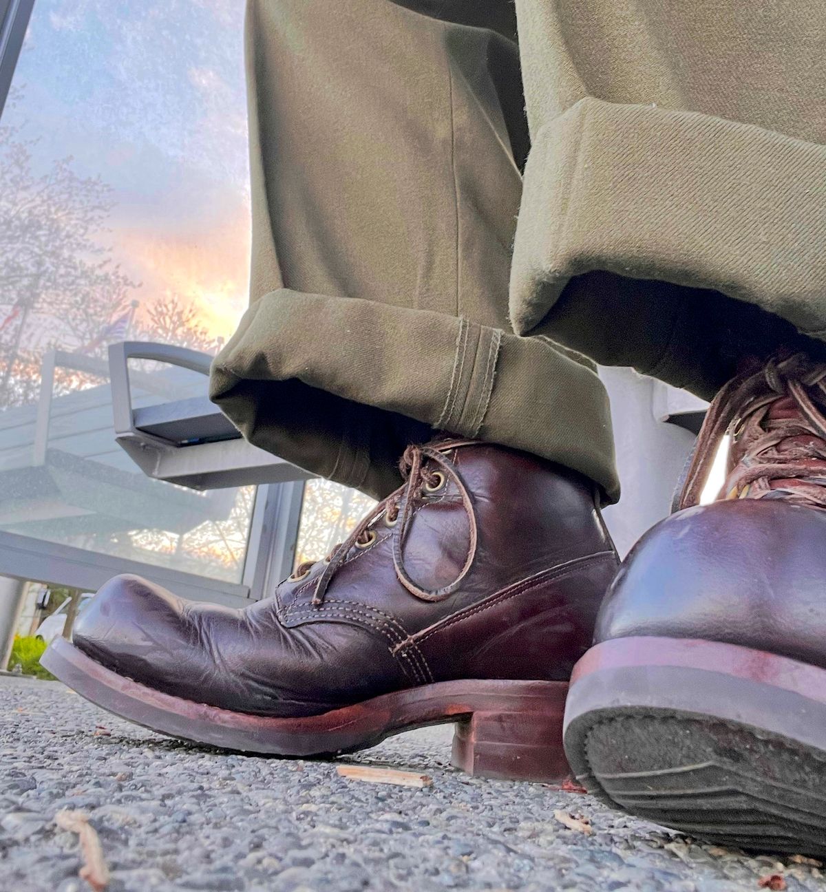 Photo by Momo on February 1, 2025 of the J.Leckie Skookum in Unknown Leather.