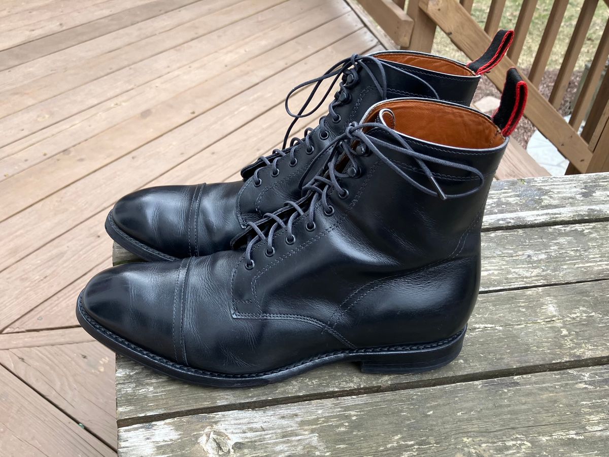 Photo by jbyer111 on February 22, 2025 of the Allen Edmonds First Avenue Cap Toe Boot in Black Calfskin.
