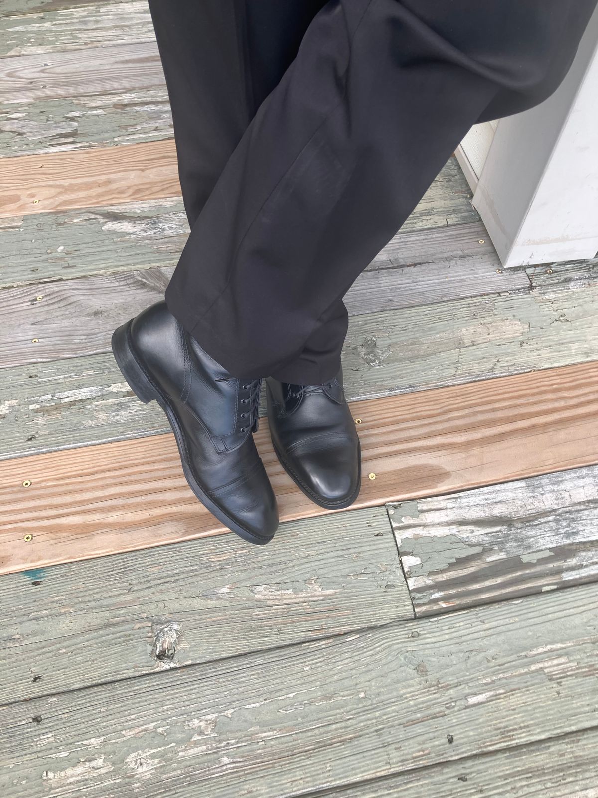 Photo by jbyer111 on September 26, 2025 of the Allen Edmonds First Avenue Cap Toe Boot in Black Calfskin.