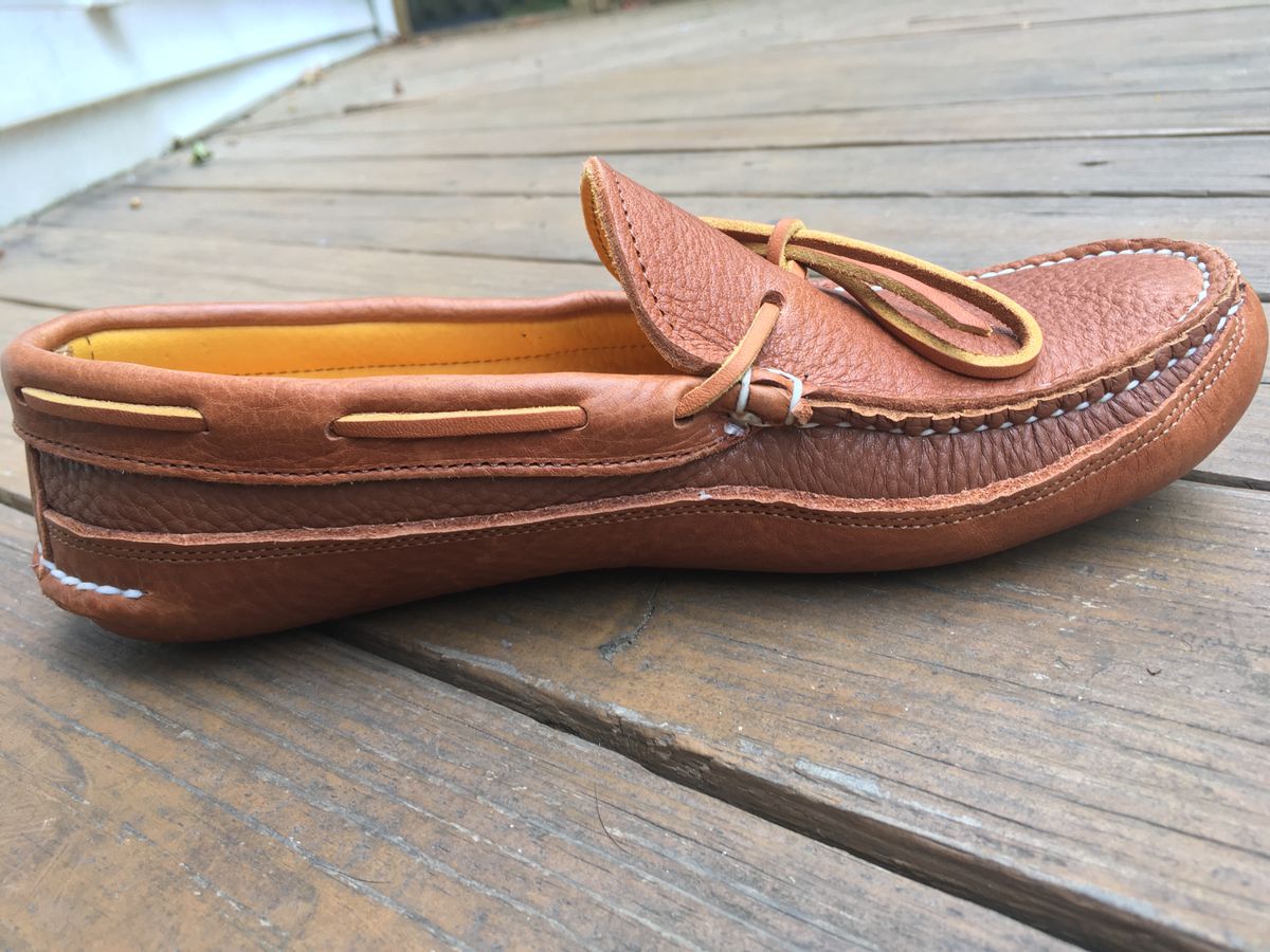 Photo by jbyer111 on July 31, 2021 of the Town View Ole Maine Comfort Classic Double Sole Moccasin in Unknown Top Grain Bullhide & Unknown Deerskin Lining.