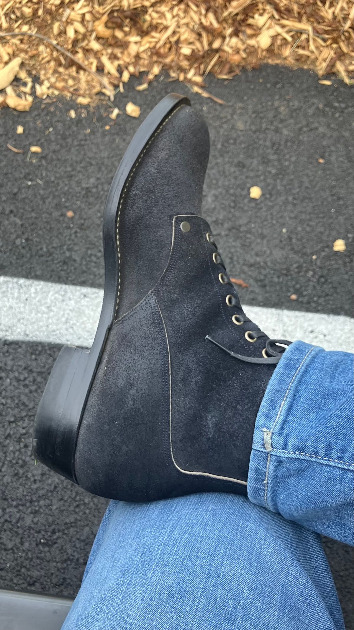 Photo by jbyer111 on May 12, 2025 of the NF Bootmaker Fritz Boot in Horween Navy Chamois Roughout.