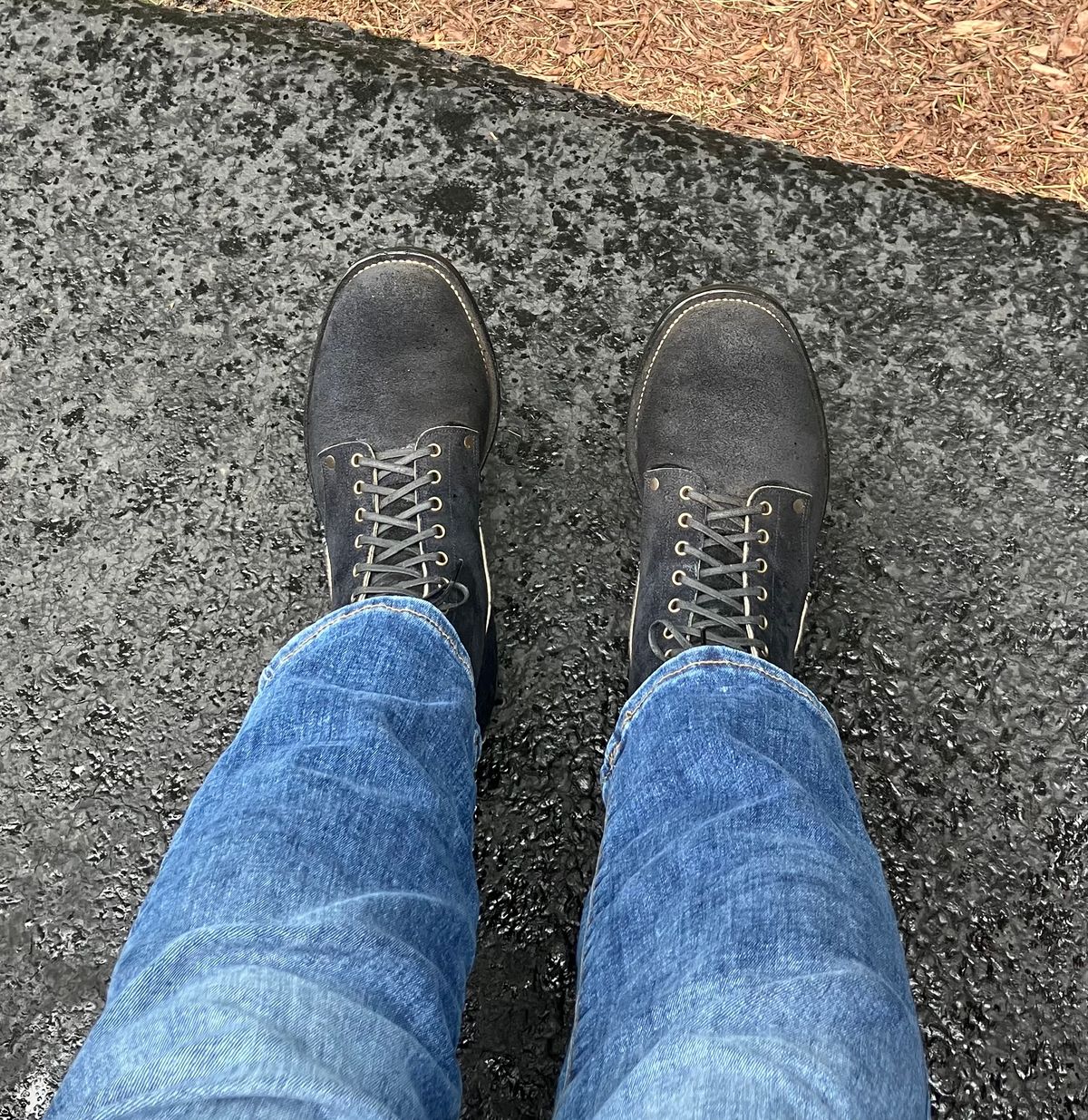 Photo by jbyer111 on June 27, 2025 of the NF Bootmaker Fritz Boot in Horween Navy Chamois Roughout.