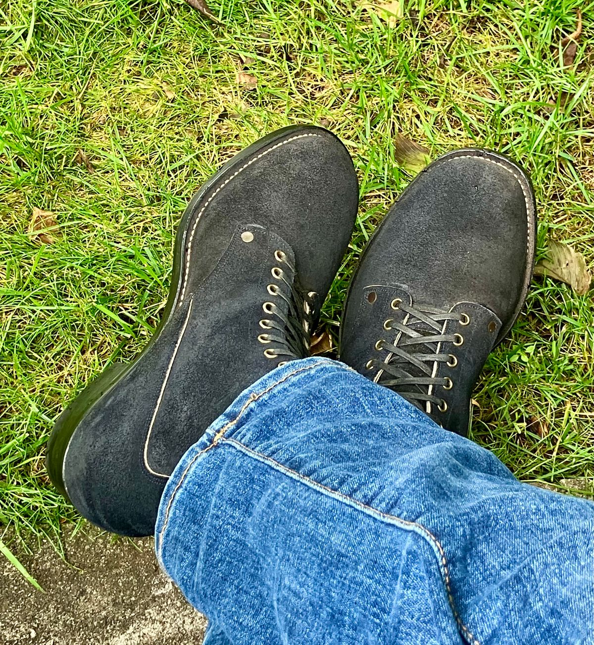 Photo by jbyer111 on July 10, 2025 of the NF Bootmaker Fritz Boot in Horween Navy Chamois Roughout.