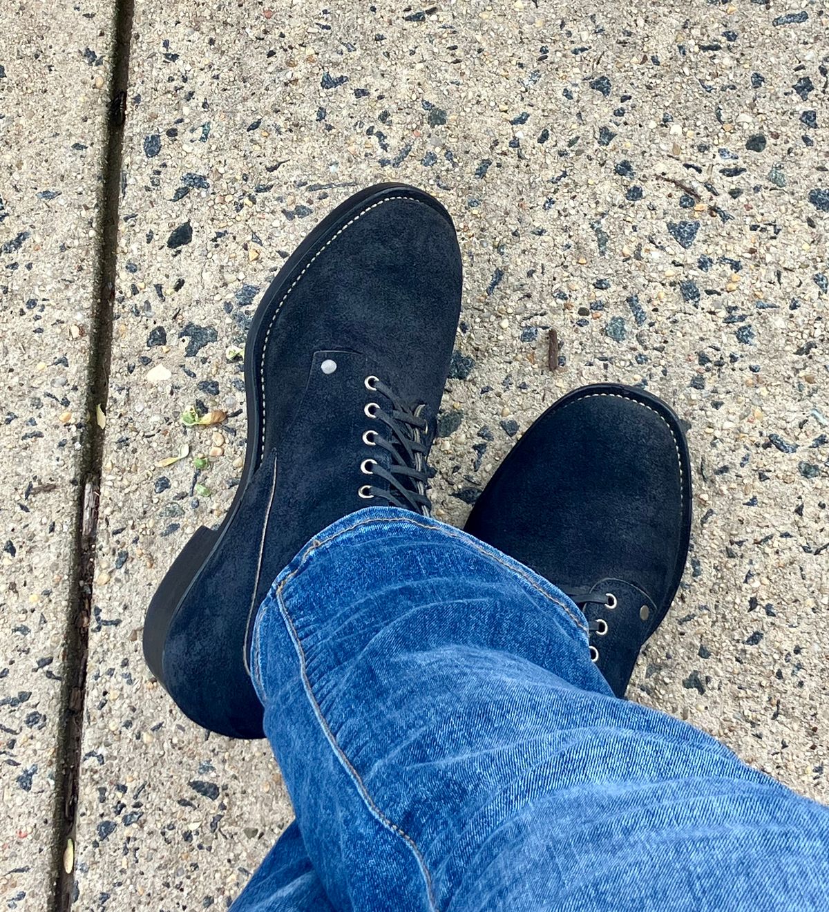 Photo by jbyer111 on July 18, 2025 of the NF Bootmaker Fritz Boot in Horween Navy Chamois Roughout.