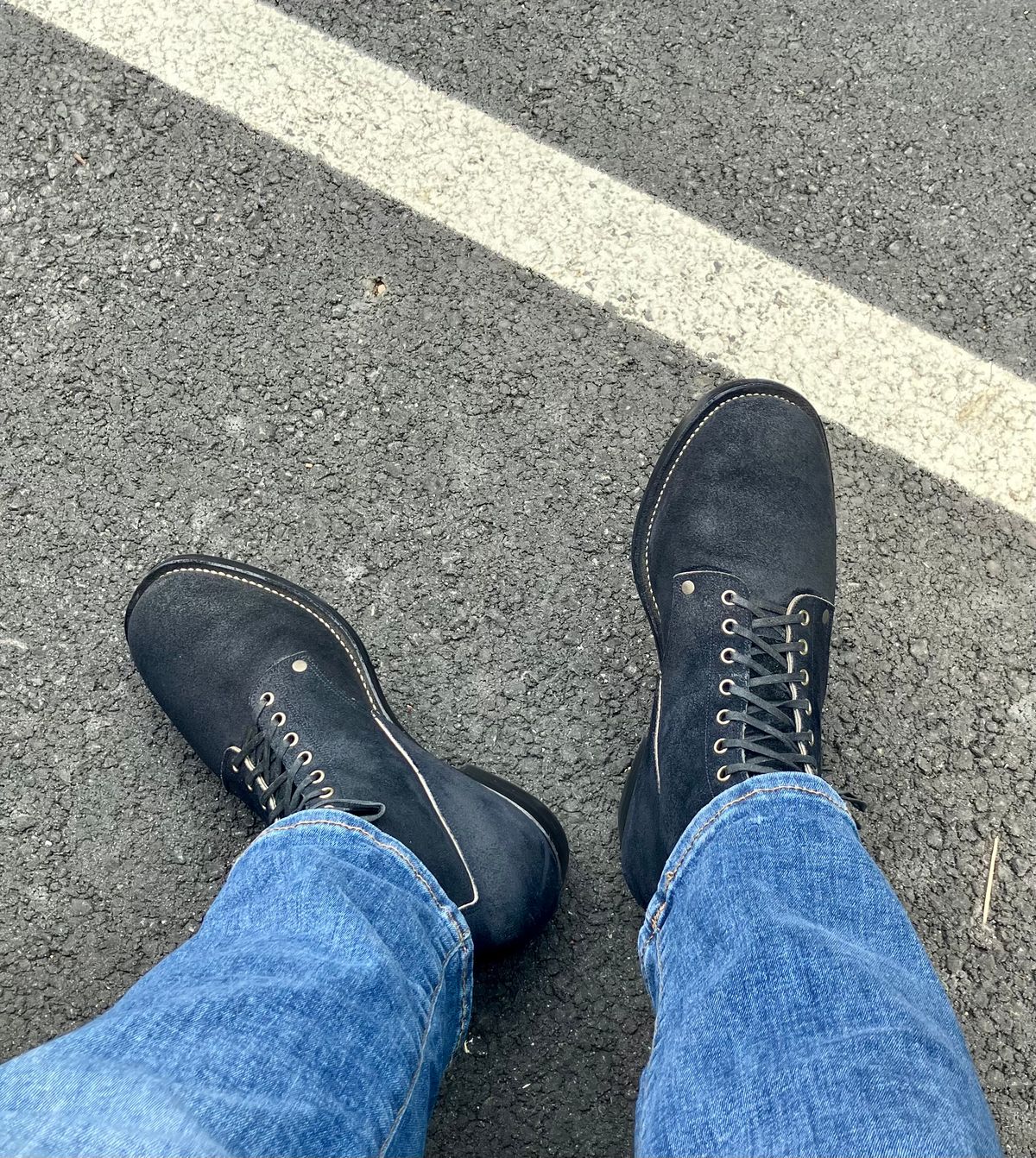 Photo by jbyer111 on September 23, 2025 of the NF Bootmaker Fritz Boot in Horween Navy Chamois Roughout.