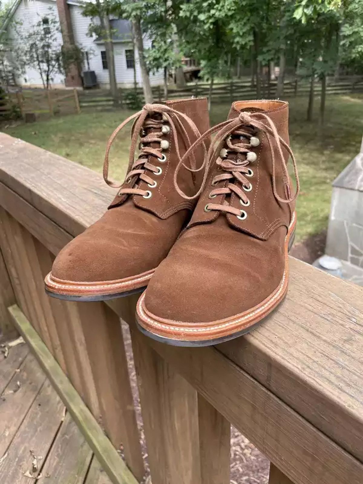 Photo by jbyer111 on July 31, 2022 of the Grant Stone Diesel Boot in C.F. Stead Bourbon Repello Calf Suede.