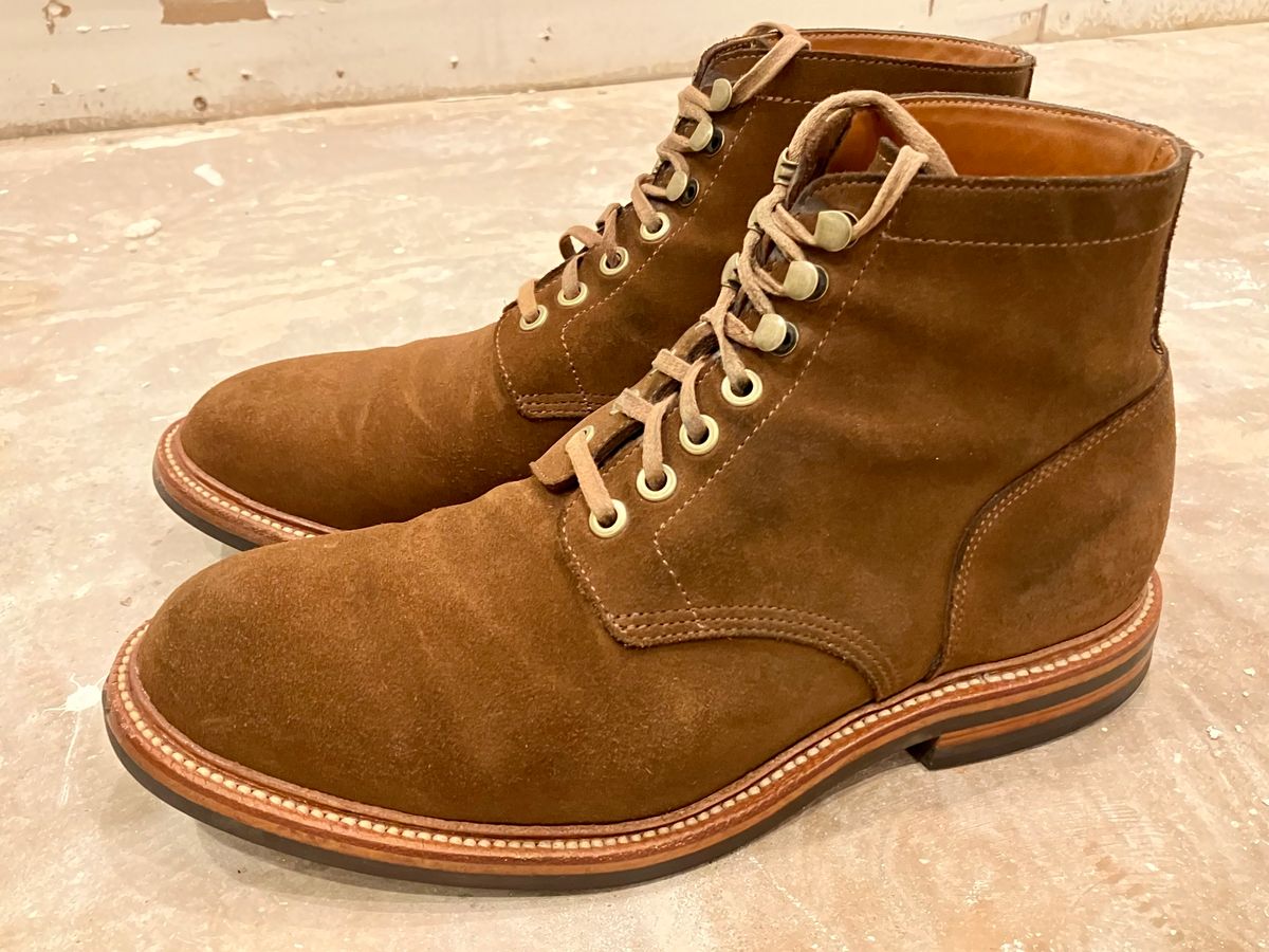 Photo by jbyer111 on February 17, 2024 of the Grant Stone Diesel Boot in C.F. Stead Bourbon Repello Calf Suede.
