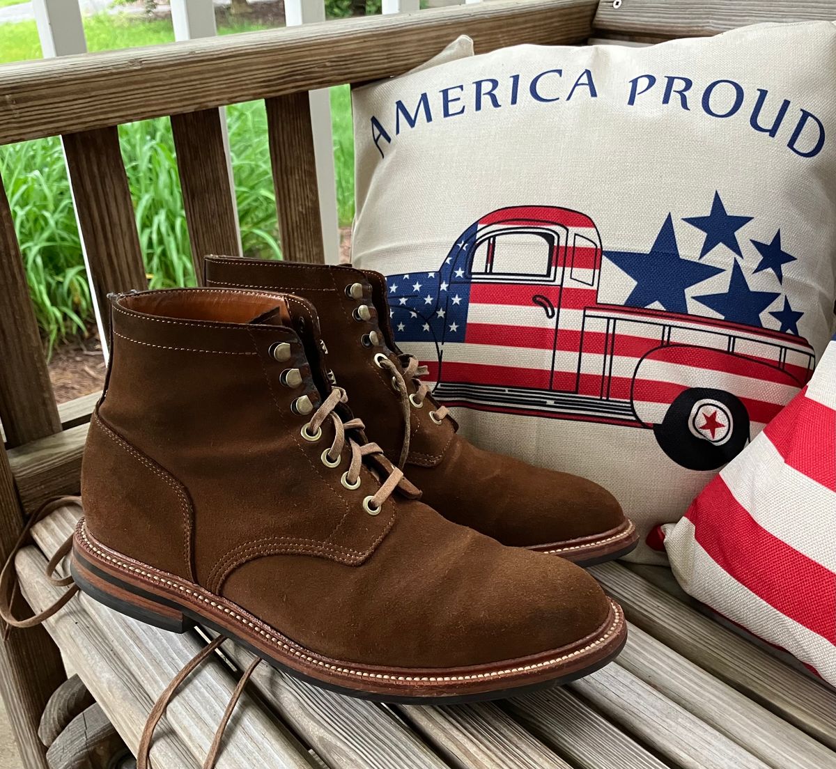 Photo by jbyer111 on May 9, 2024 of the Grant Stone Diesel Boot in C.F. Stead Bourbon Repello Calf Suede.