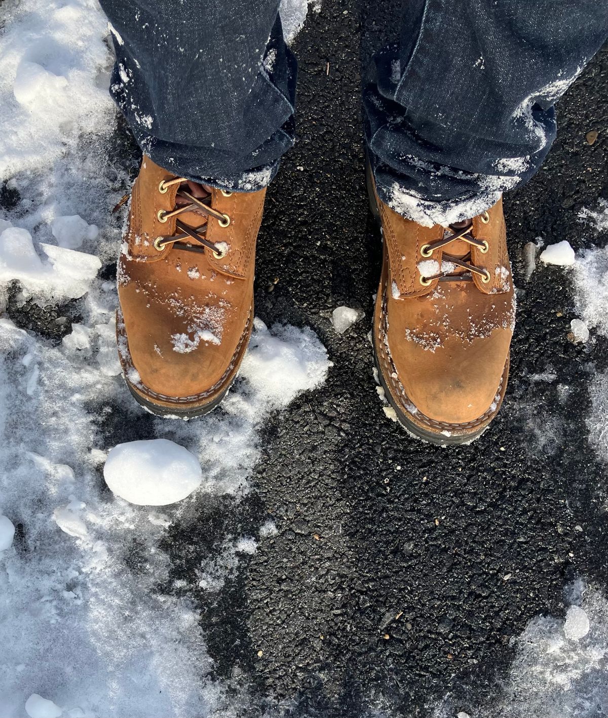 Photo by jbyer111 on January 20, 2024 of the Nicks Ridgeline Hiking Boot in Seidel WeatherShield Brown.