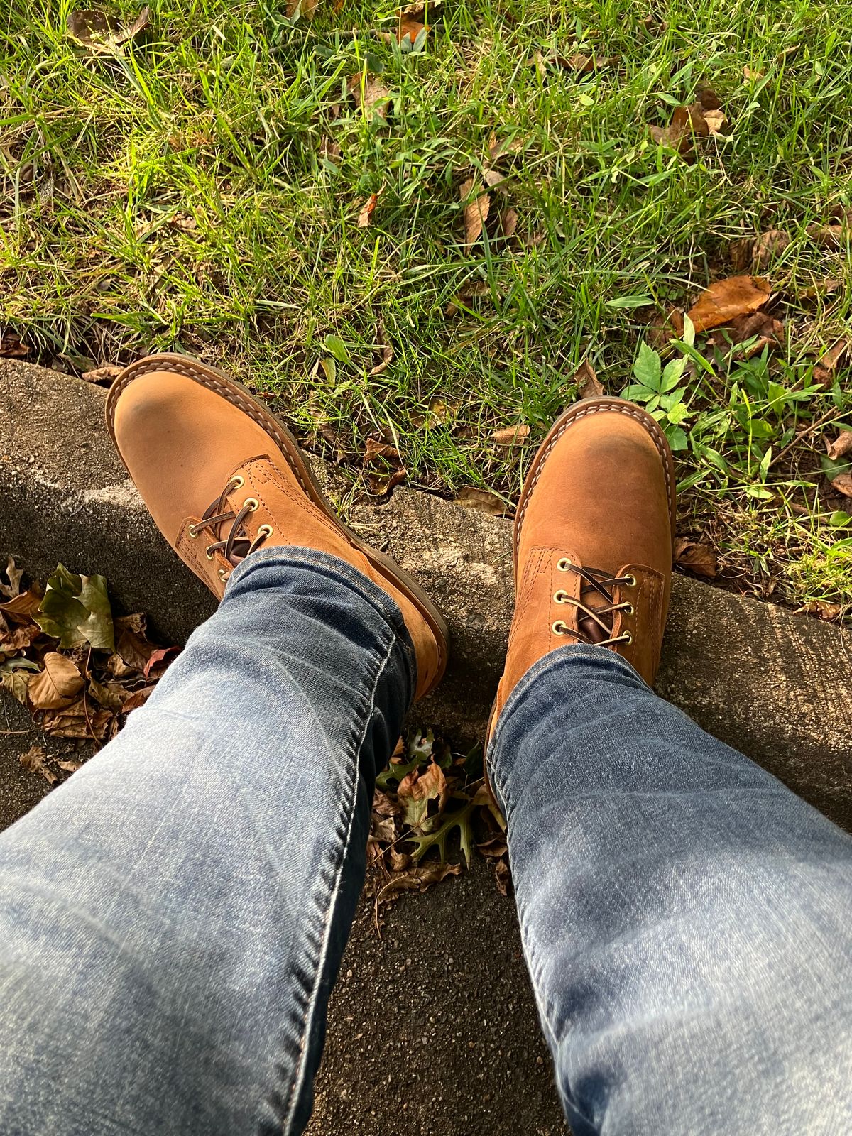 Photo by jbyer111 on September 21, 2023 of the Nicks Ridgeline Hiking Boot in Seidel WeatherShield Brown.