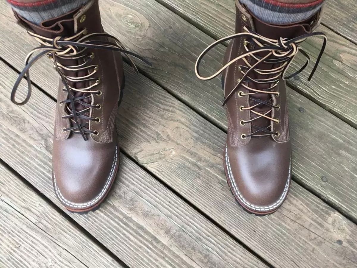 Photo by jbyer111 on June 20, 2021 of the Nicks Urban Logger in Horween Natural Waxed Flesh.