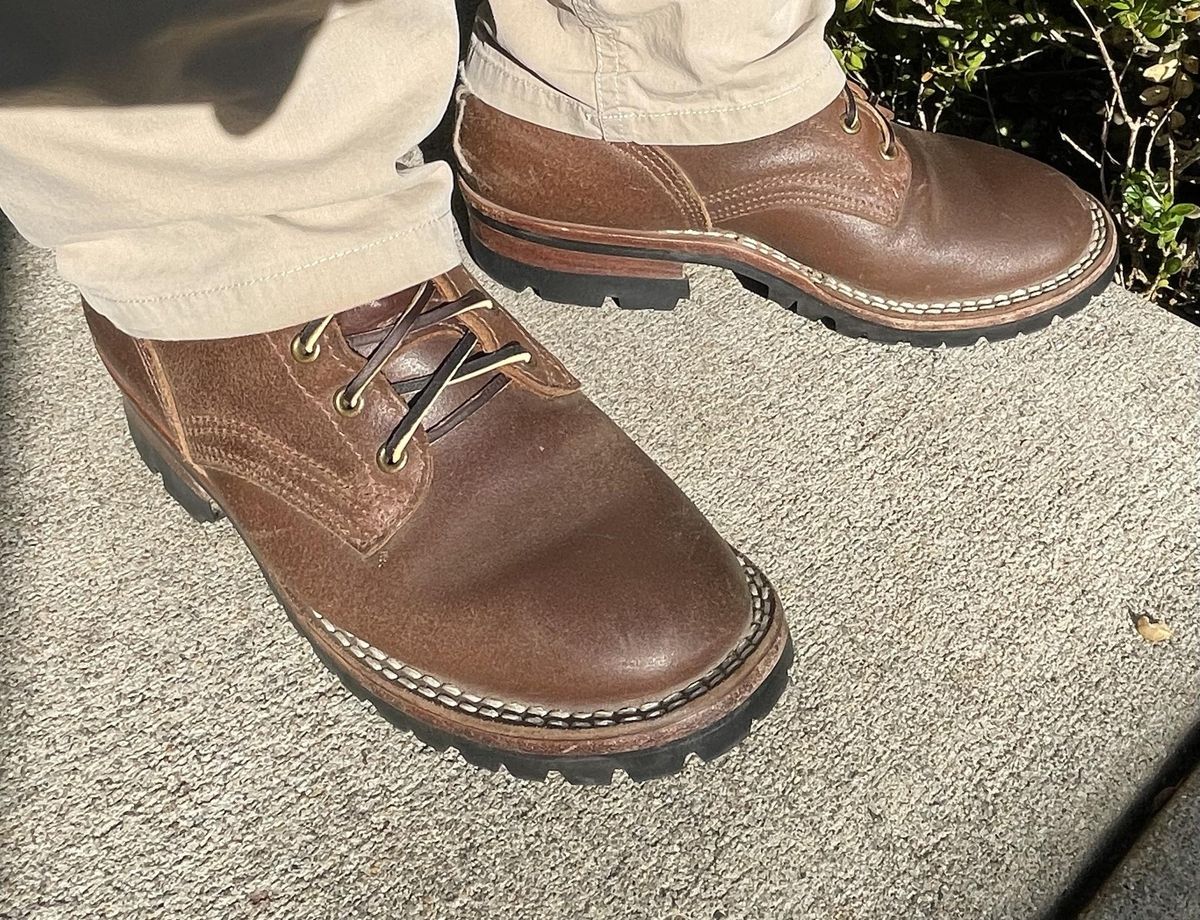 Photo by jbyer111 on May 26, 2023 of the Nicks Urban Logger in Horween Natural Waxed Flesh.